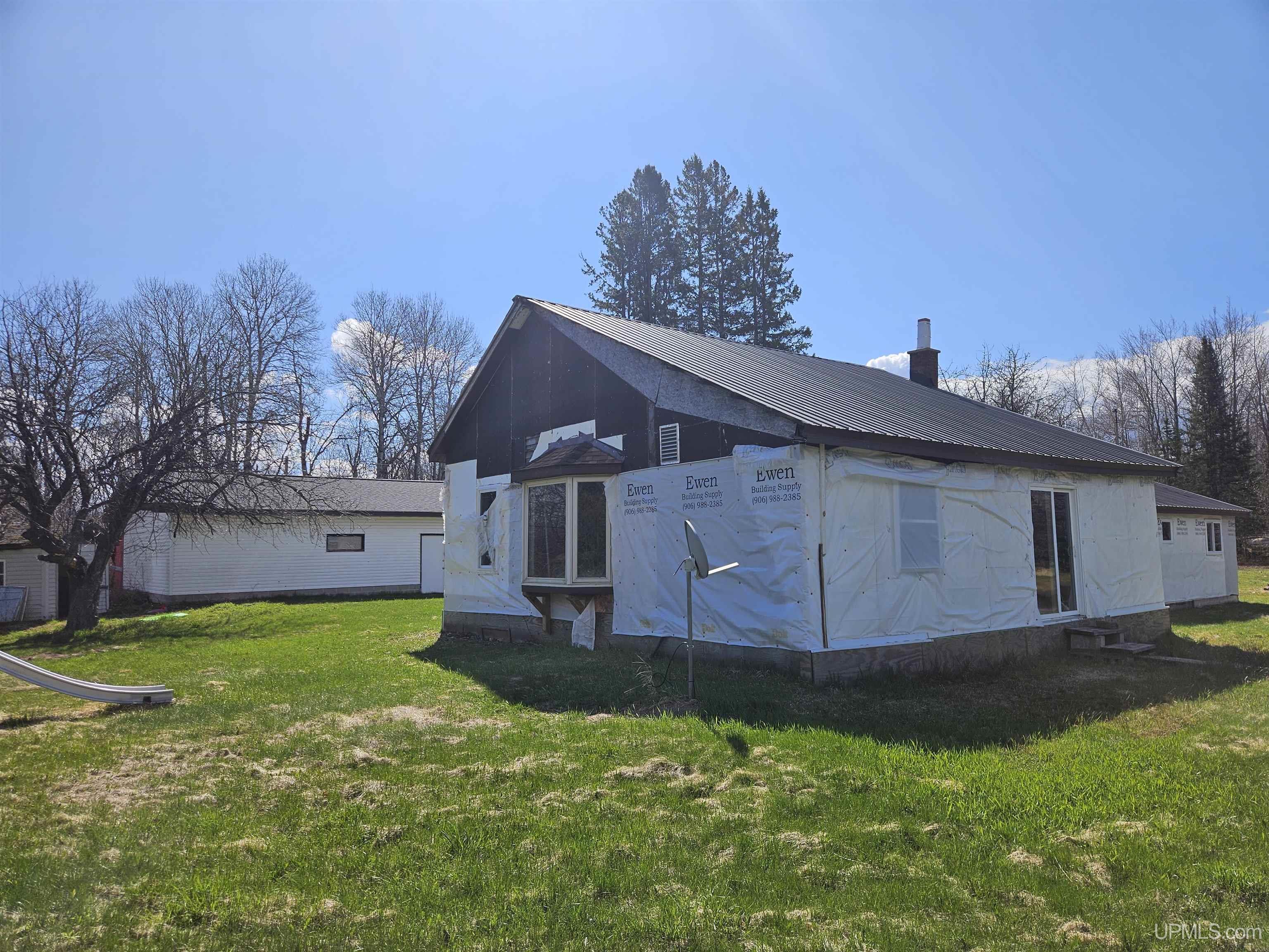 16672 Lakeshore Drive, Ontonagon, MI, 49953