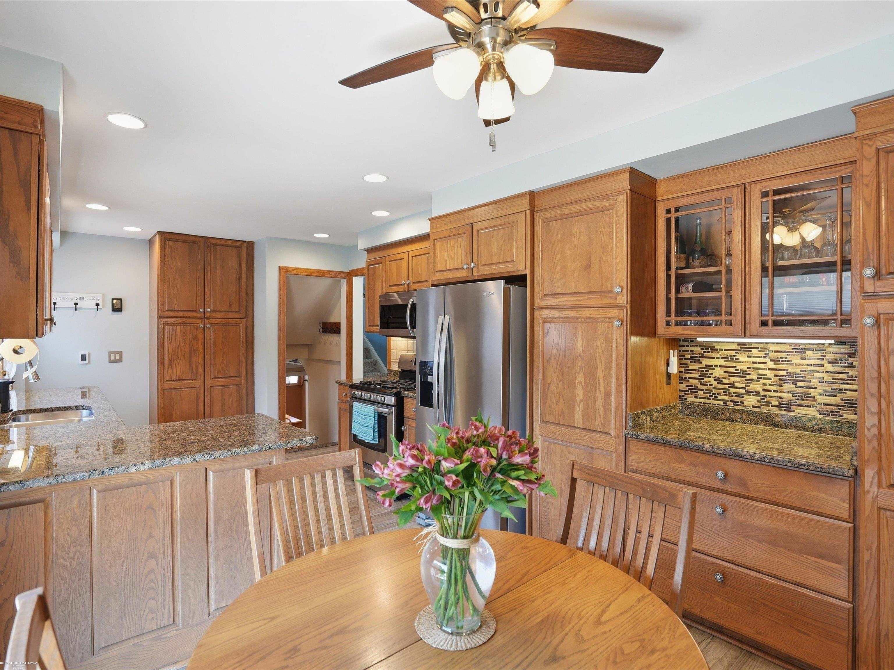 22445 Lange Street, Saint Clair Shores, MI, 48080