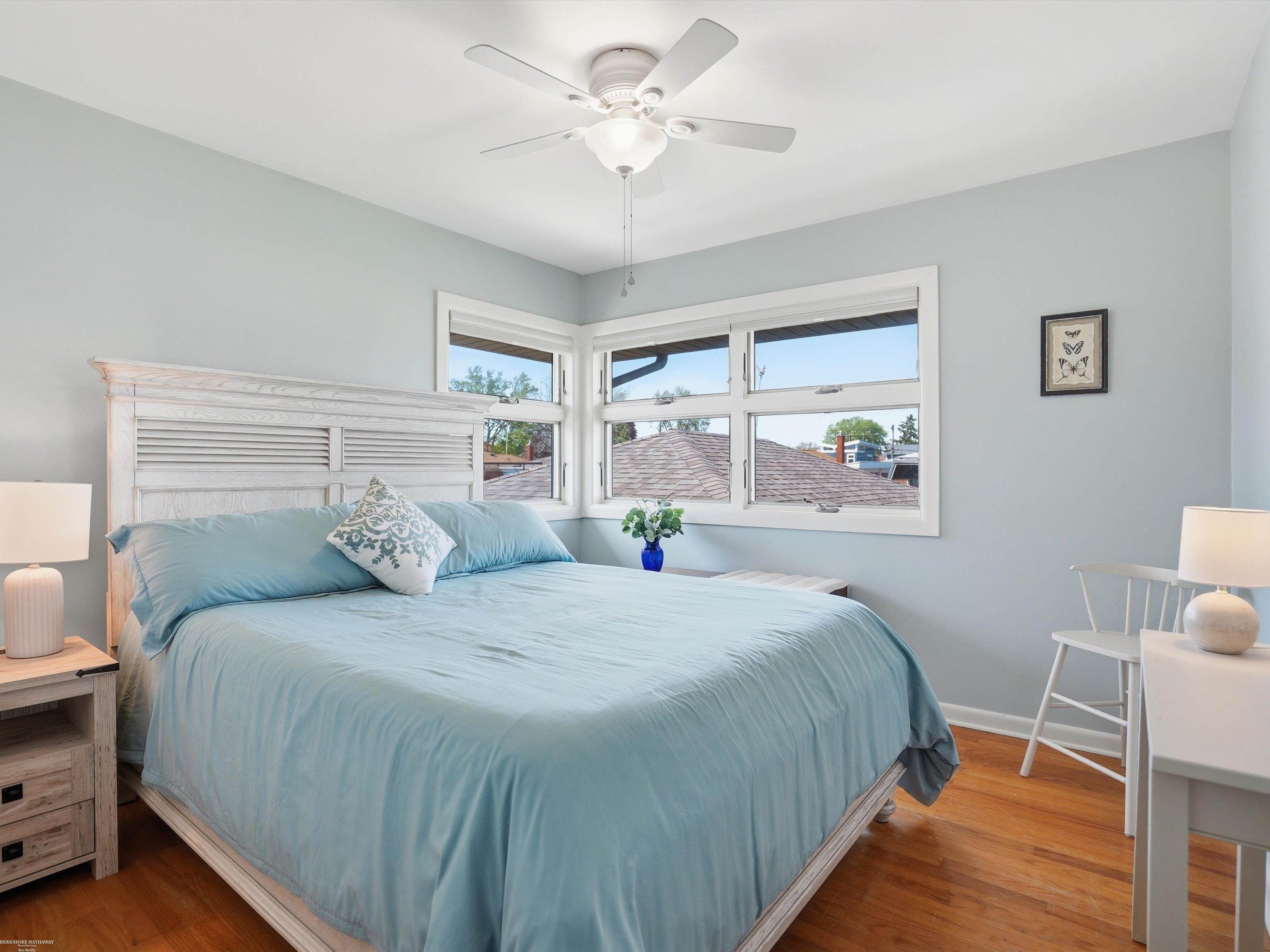 22445 Lange Street, Saint Clair Shores, MI, 48080