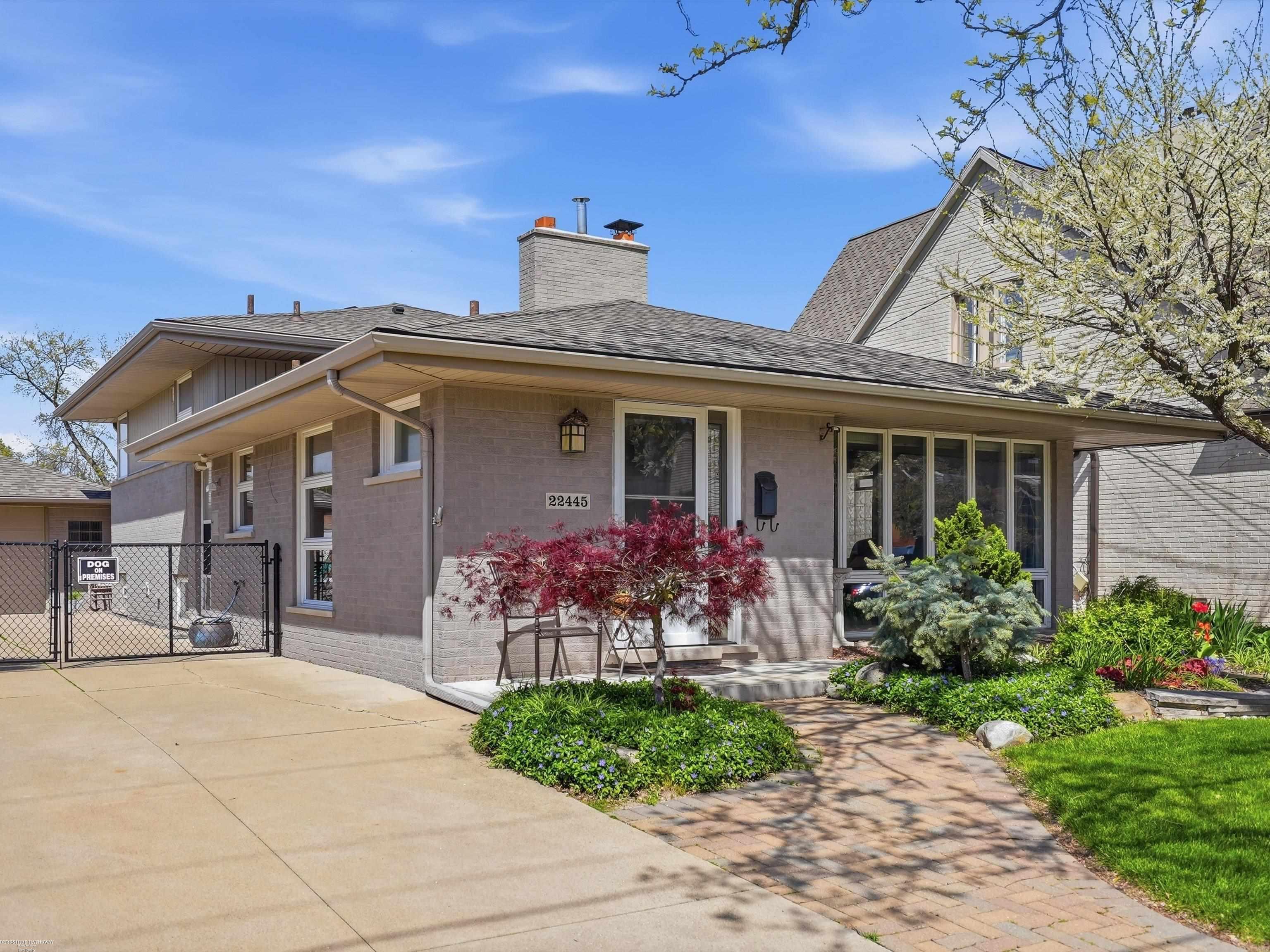 22445 Lange Street, Saint Clair Shores, MI, 48080