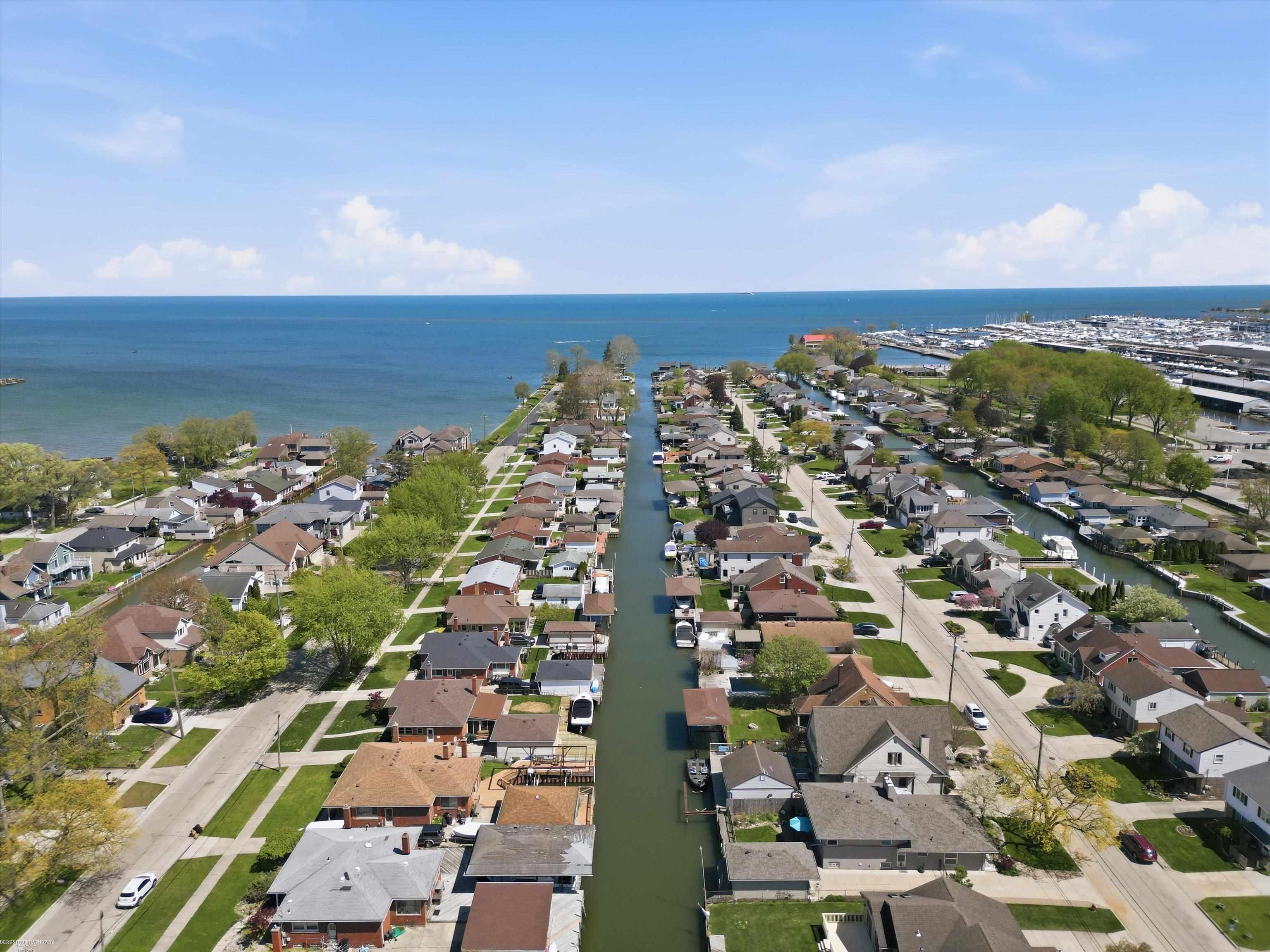22445 Lange Street, Saint Clair Shores, MI, 48080