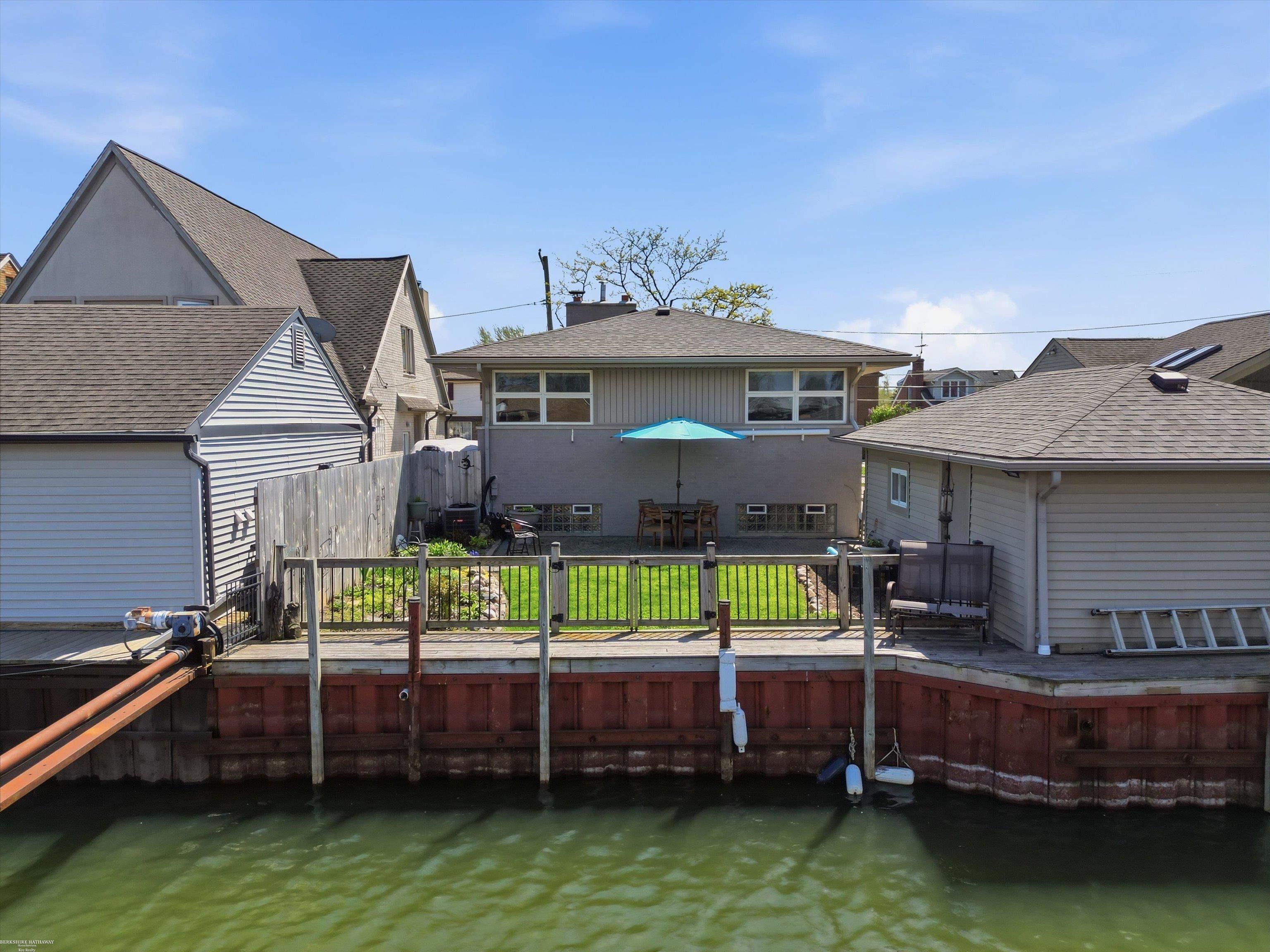 22445 Lange Street, Saint Clair Shores, MI, 48080