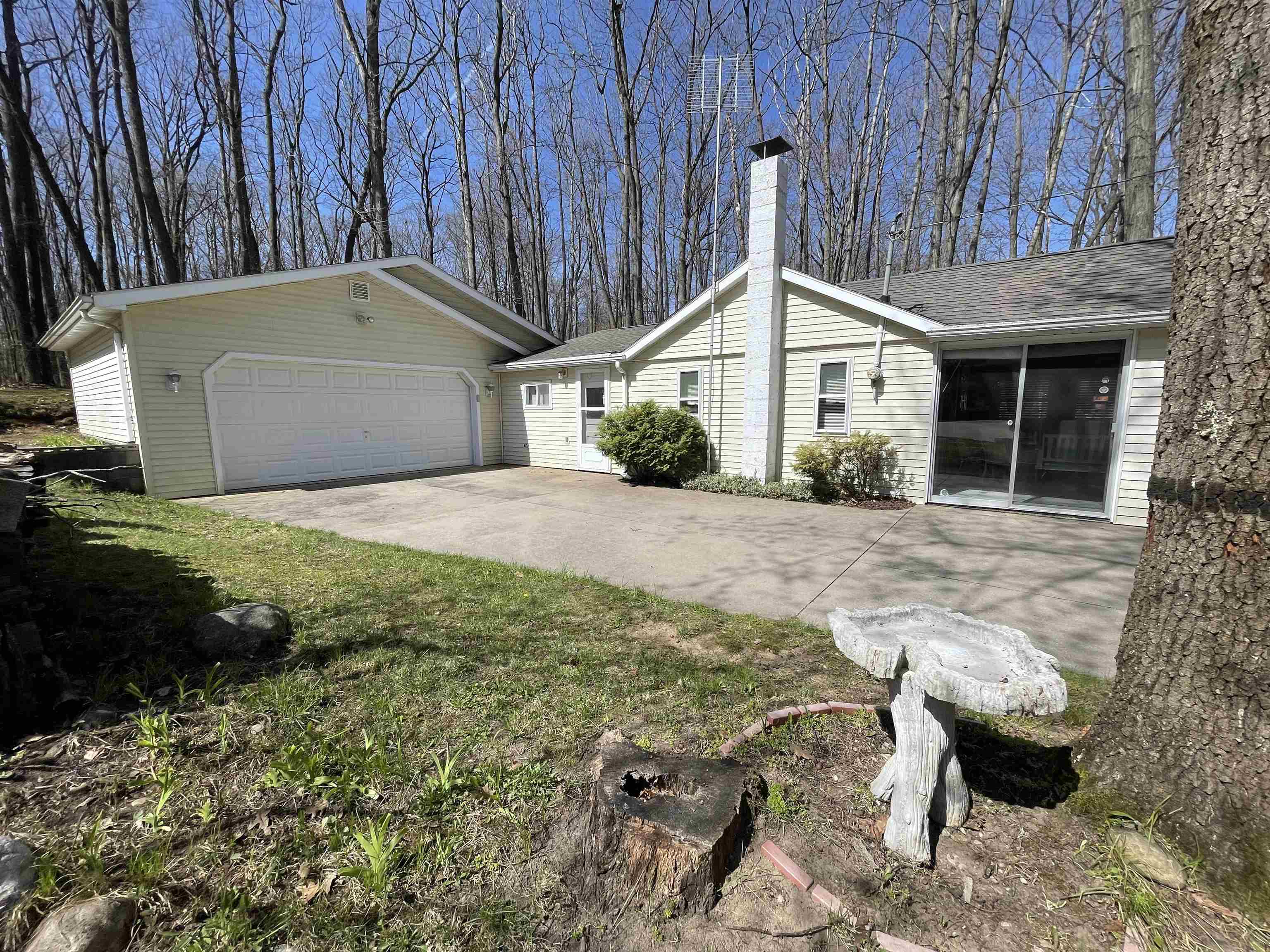 742 Bungo Lake Road, Harrison, MI, 48625