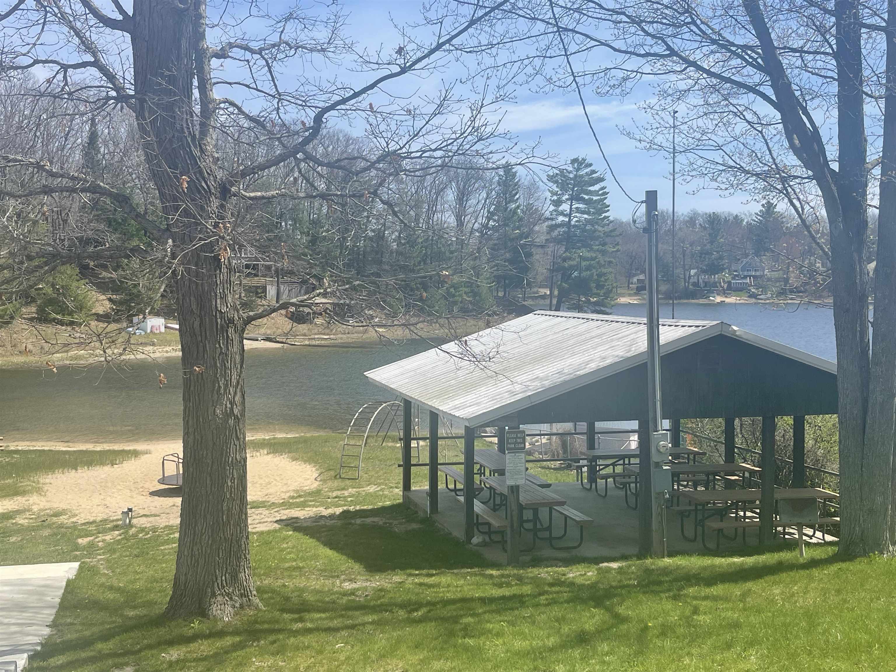 742 Bungo Lake Road, Harrison, MI, 48625