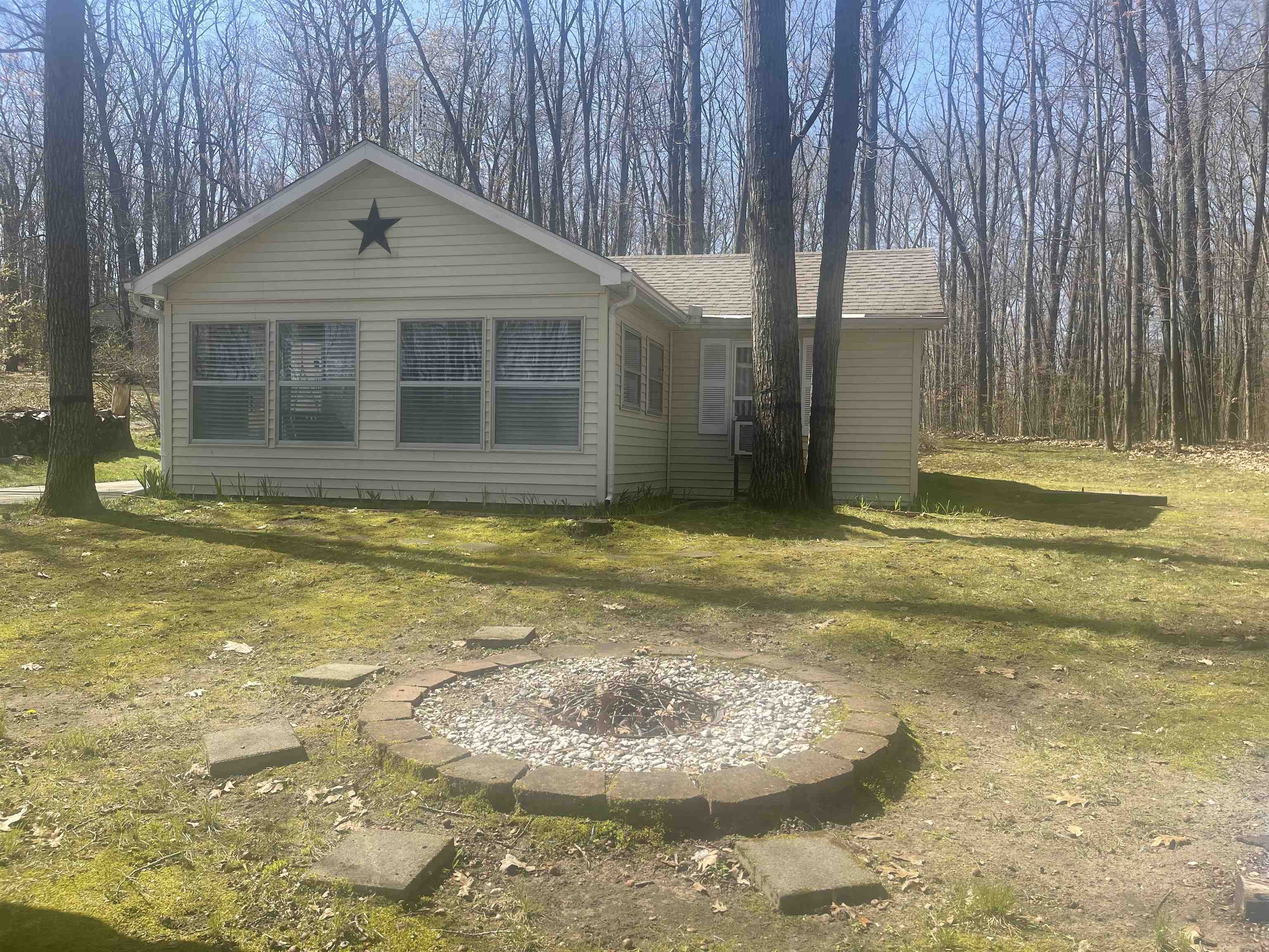 742 Bungo Lake Road, Harrison, MI, 48625