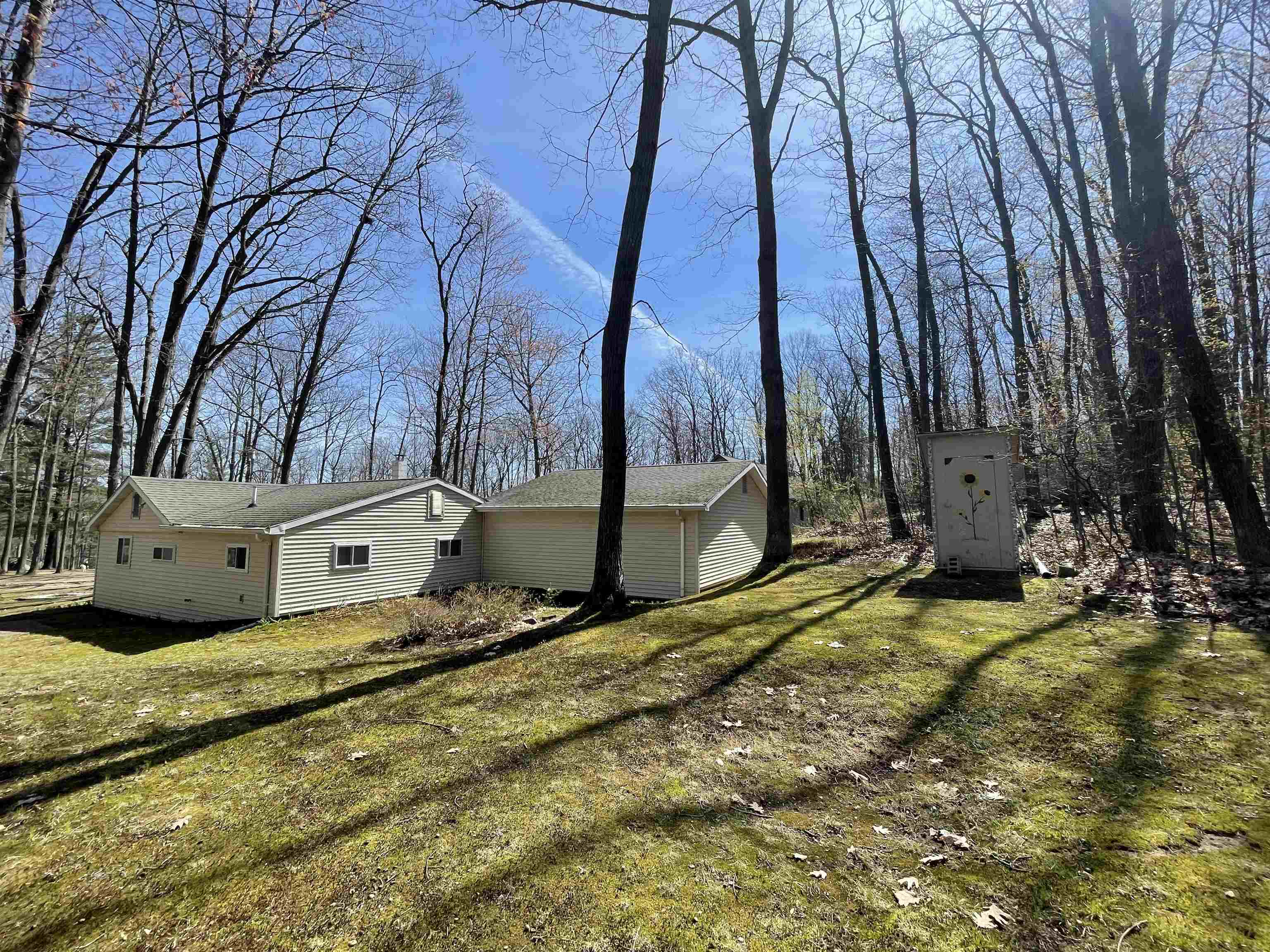 742 Bungo Lake Road, Harrison, MI, 48625