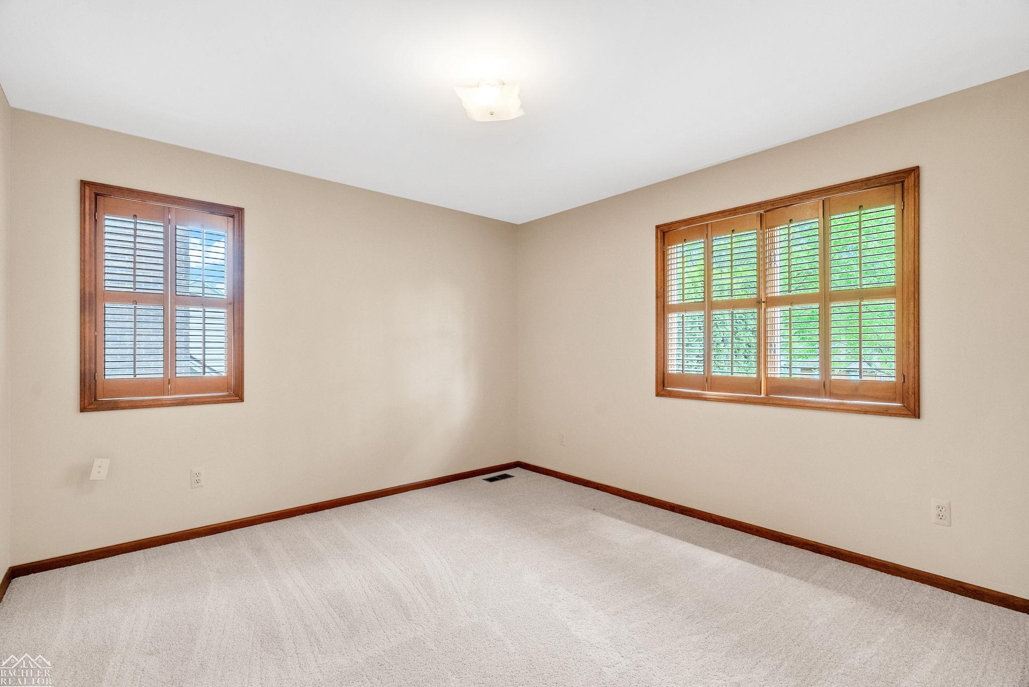 5409 Vista Belle Court, East China, MI, 48054