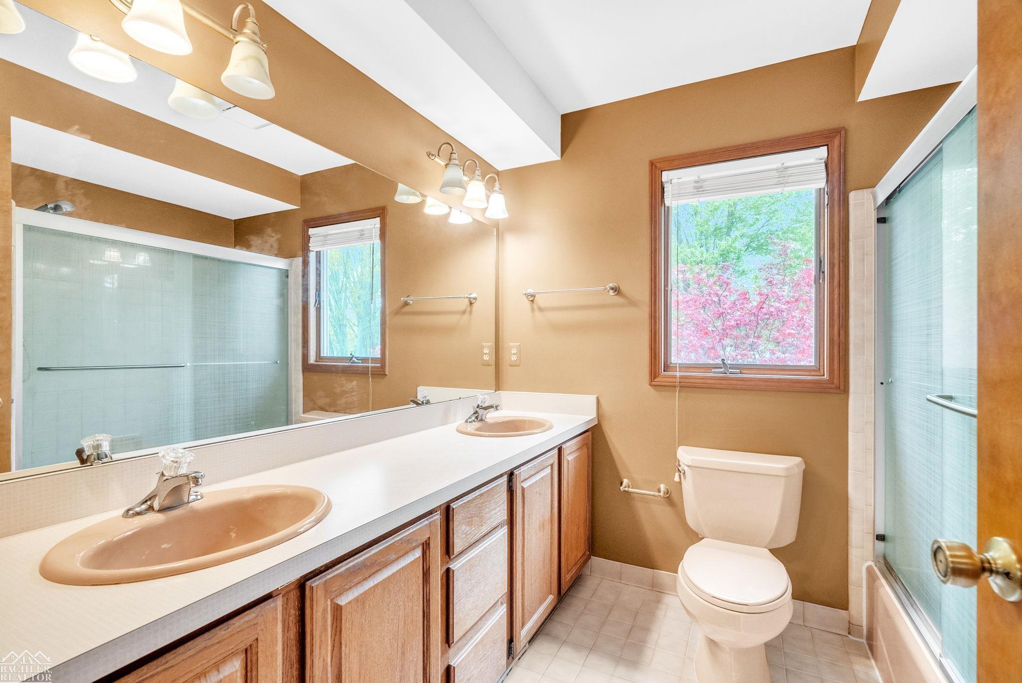5409 Vista Belle Court, East China, MI, 48054