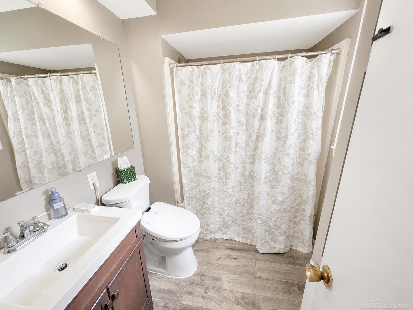 18139 Avilla Boulevard, Lathrup Village, MI, 48076