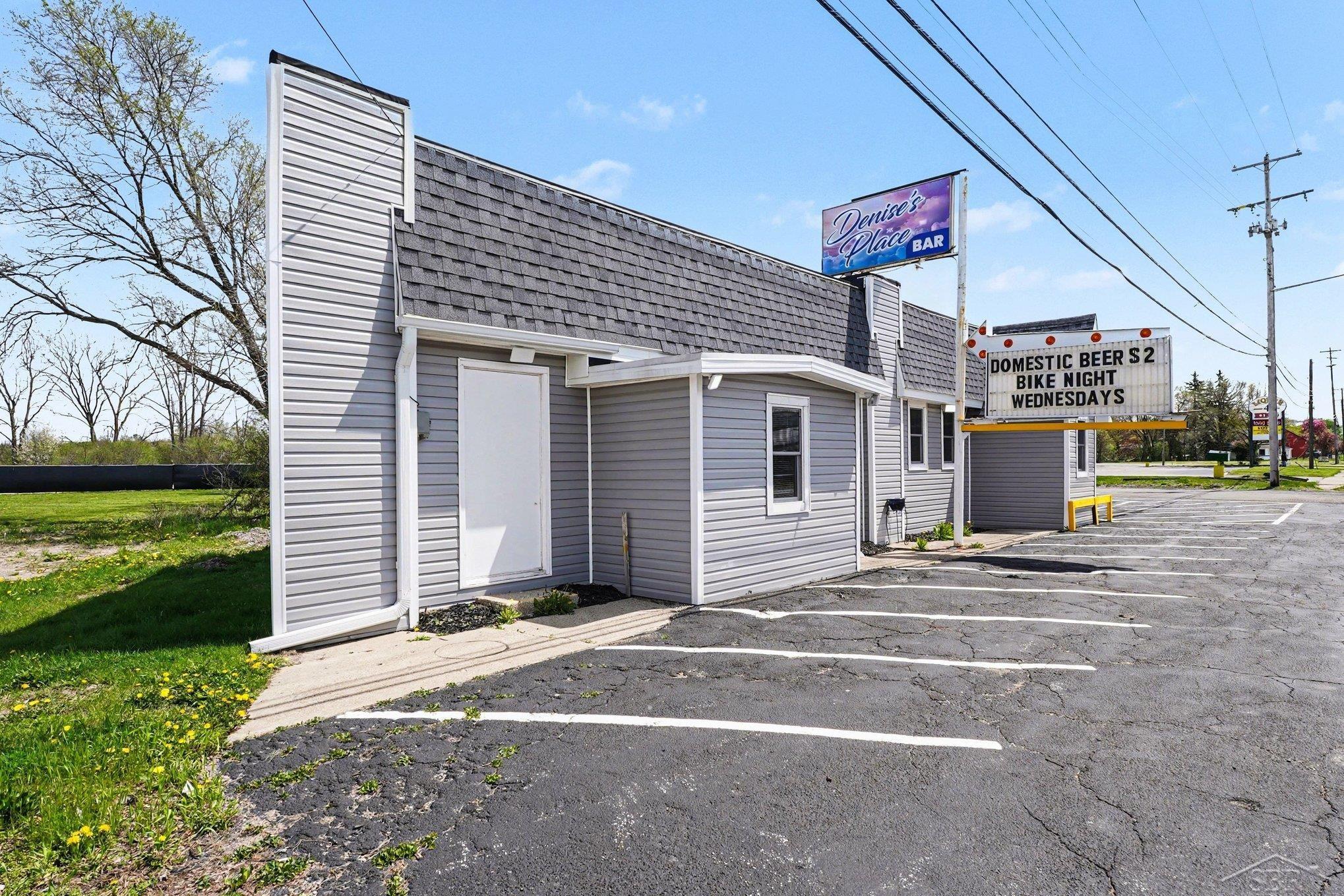 5463 Dixie Highway, Saginaw, MI, 48601