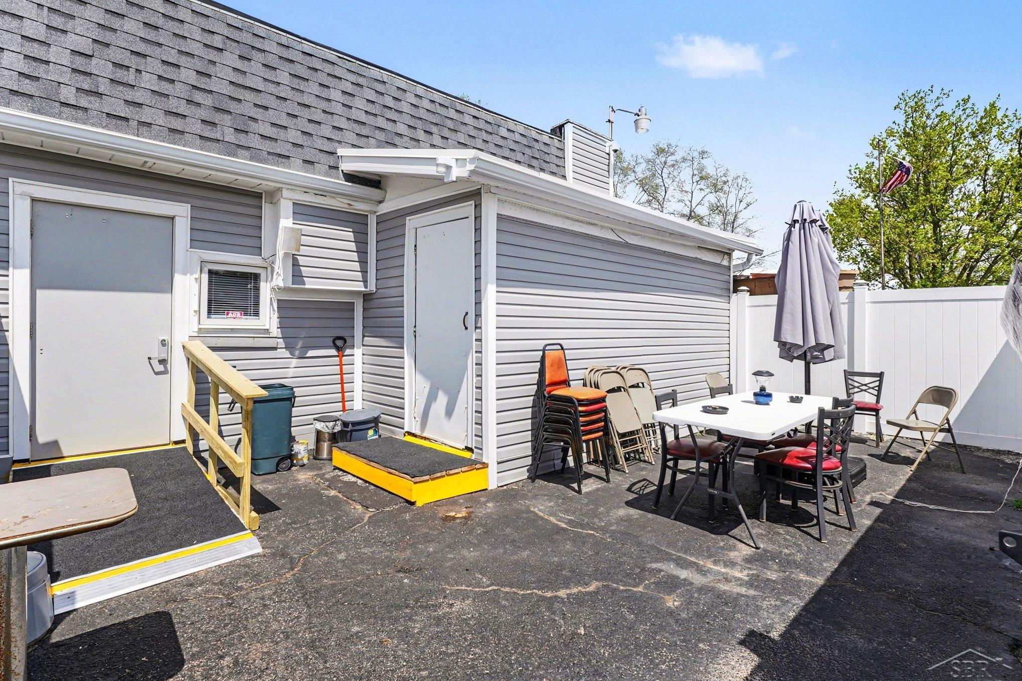 5463 Dixie Highway, Saginaw, MI, 48601
