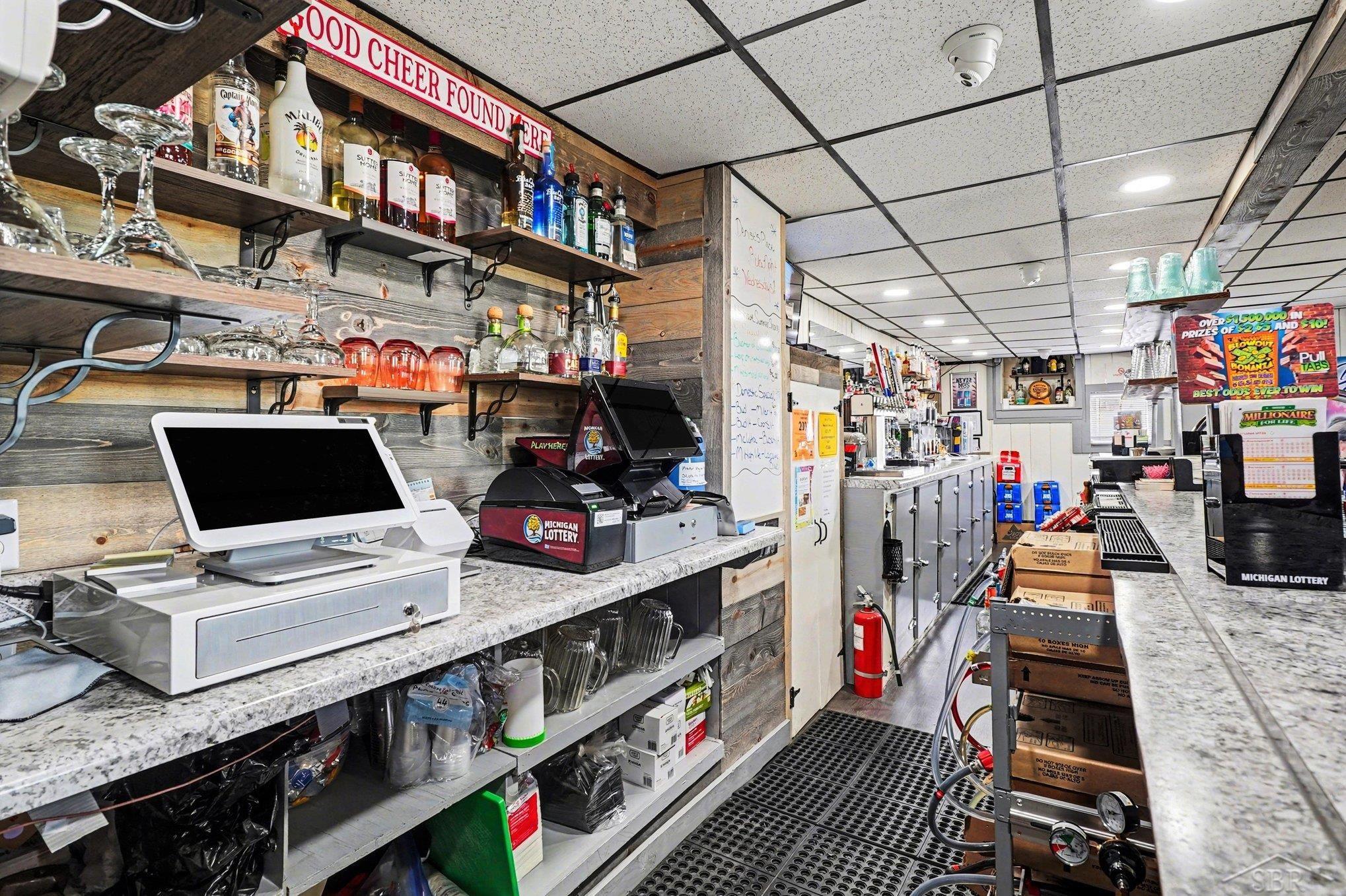 5463 Dixie Highway, Saginaw, MI, 48601