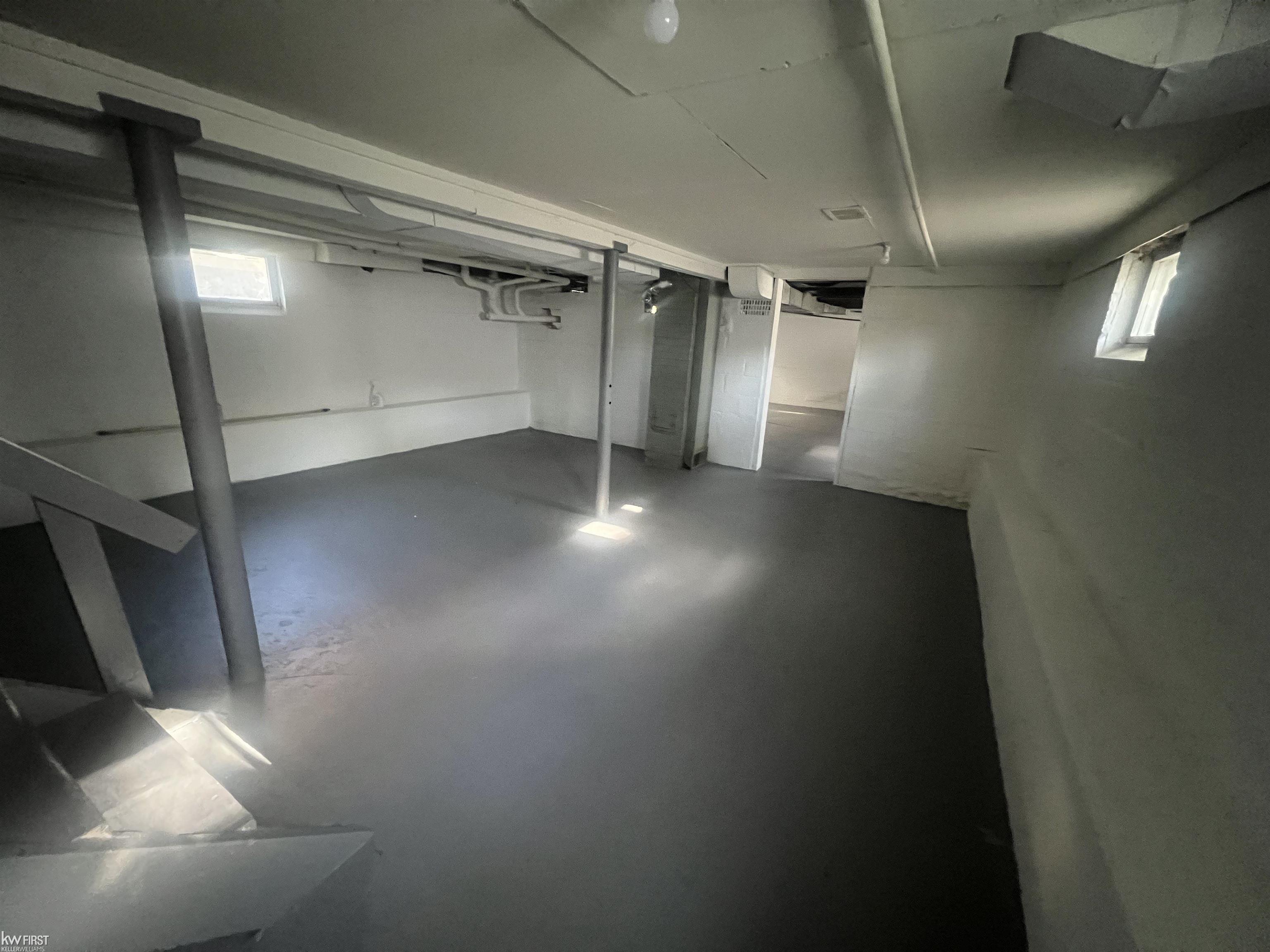 131 E Lakeview Avenue, Flint, MI, 48503-4152