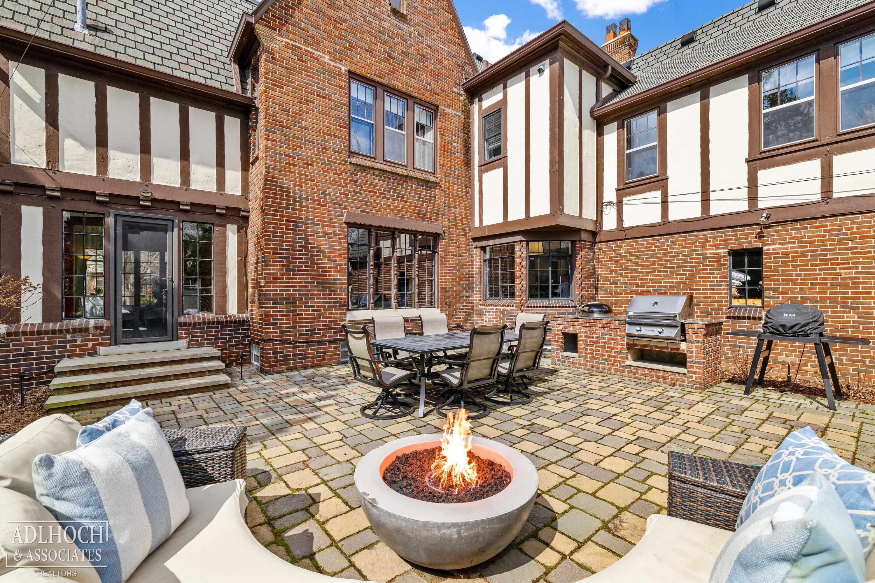 1006 Kensington