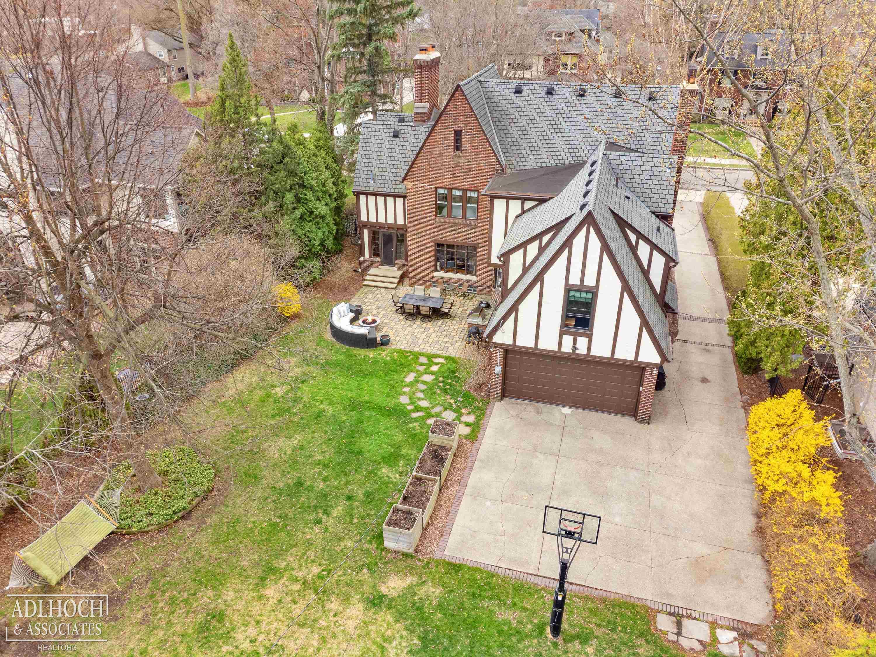 1006 Kensington