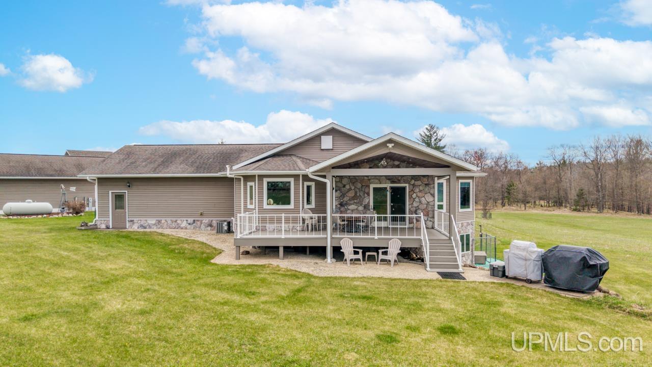 N2069 Stone Cliff Drive, Vulcan, MI, 49870