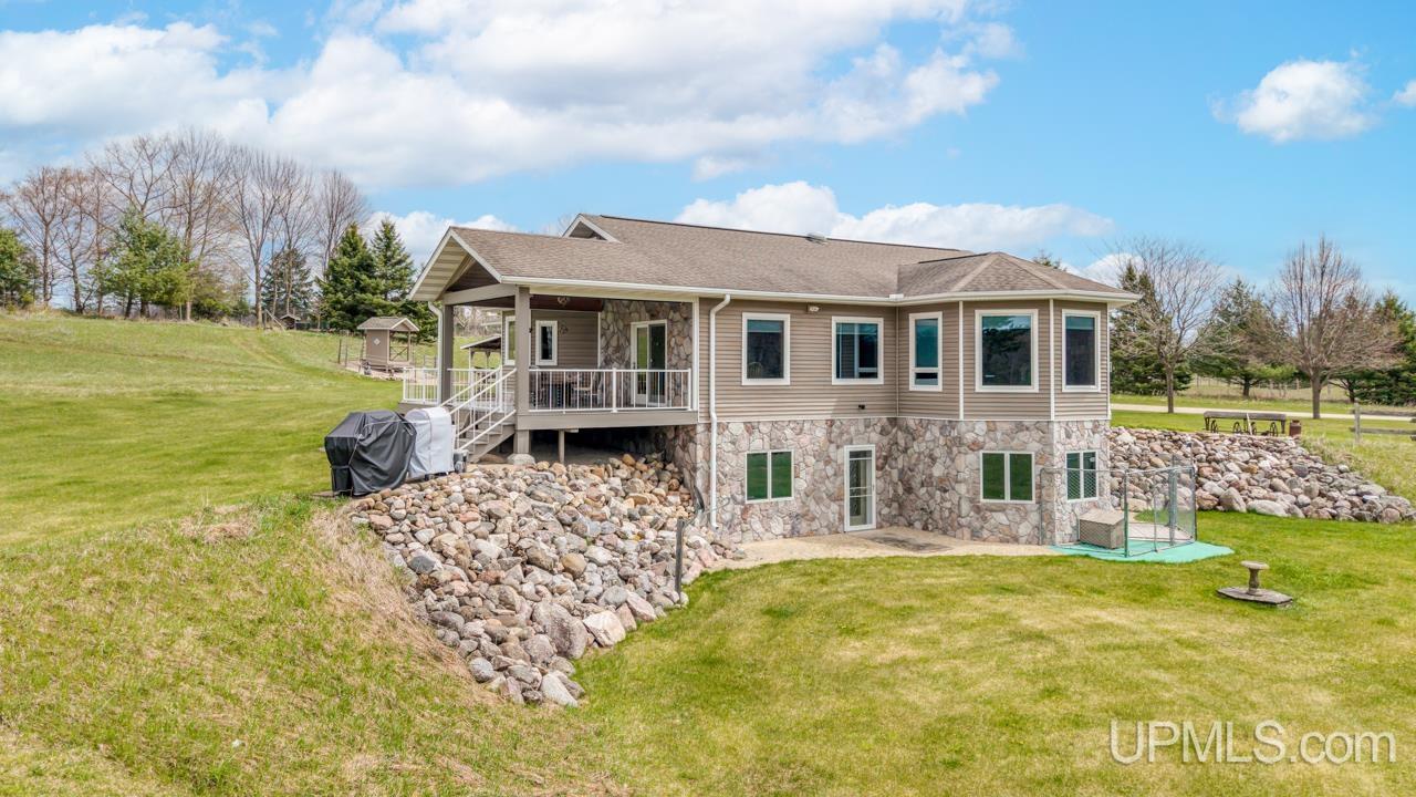 N2069 Stone Cliff Drive, Vulcan, MI, 49870