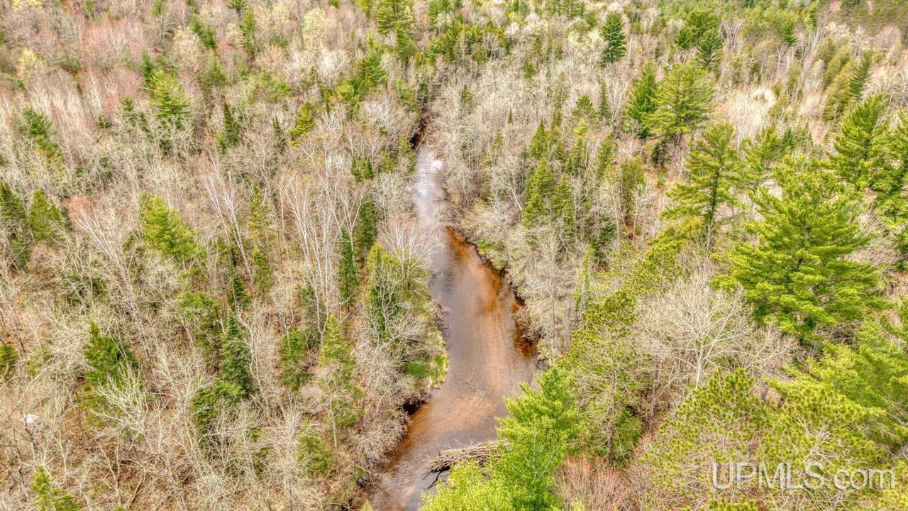 N2069 Stone Cliff Drive, Vulcan, MI, 49870