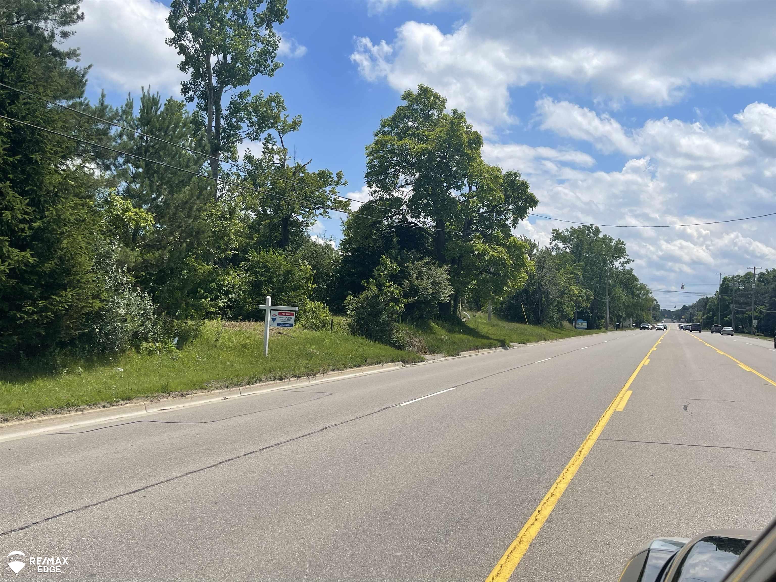 41st image of 3353 S Center Rd, Burton, MI 48519 | MLS# 5050206864