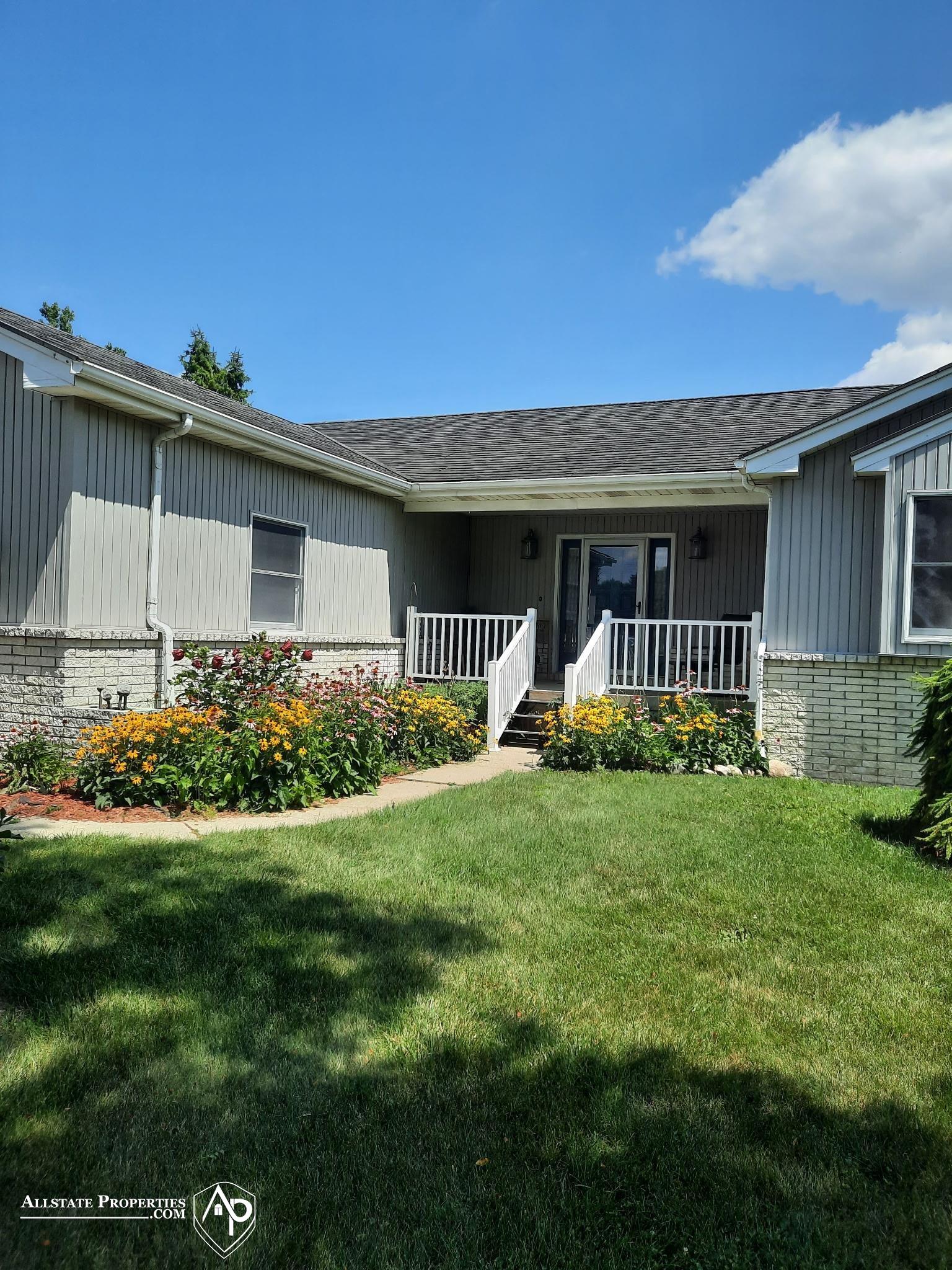 2nd image of 12301 S New Lothrop Rd, Byron, MI 48418 | MLS# 50206868