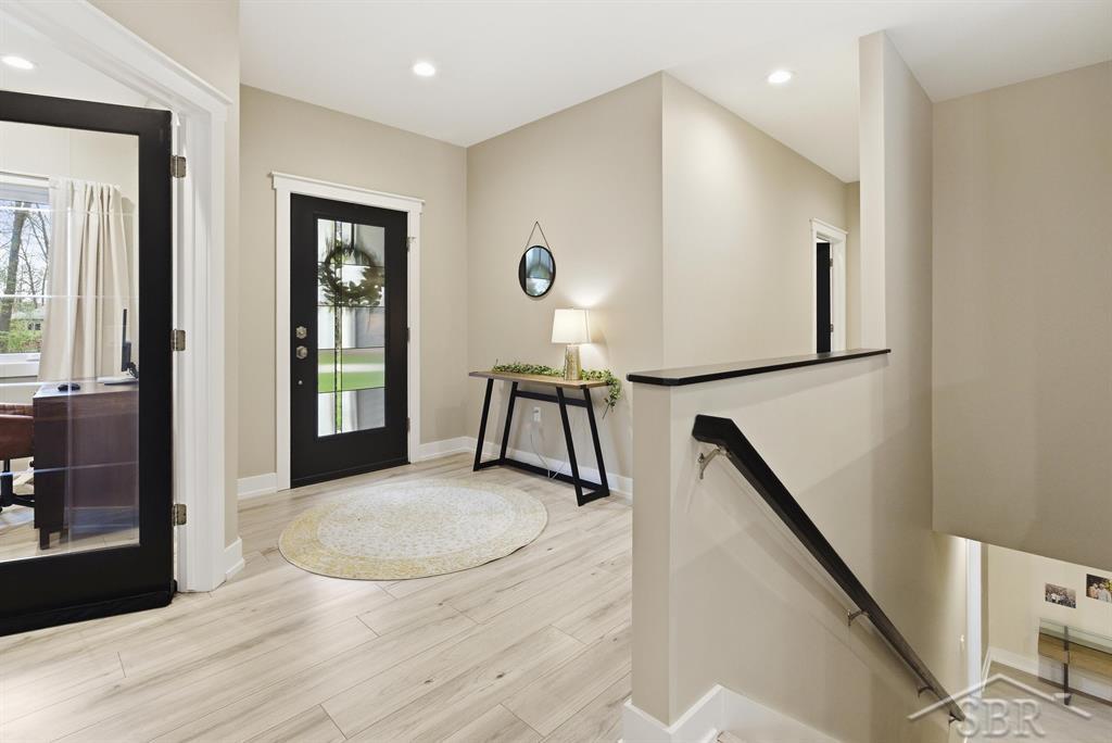 921 S Crooked Tree Lane, Midland, MI, 48640