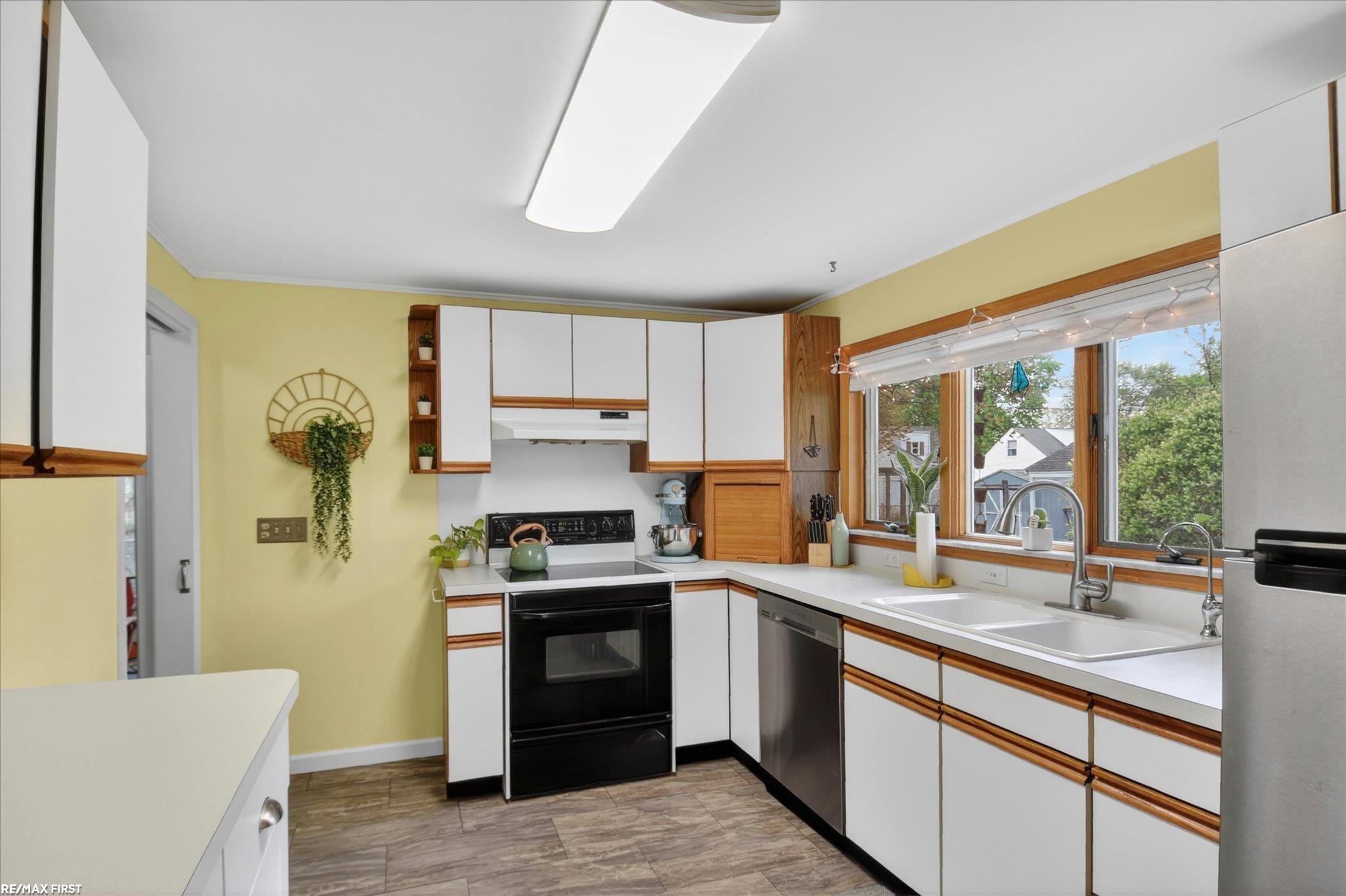 1245 Minnesota Court, Marysville, MI, 48040