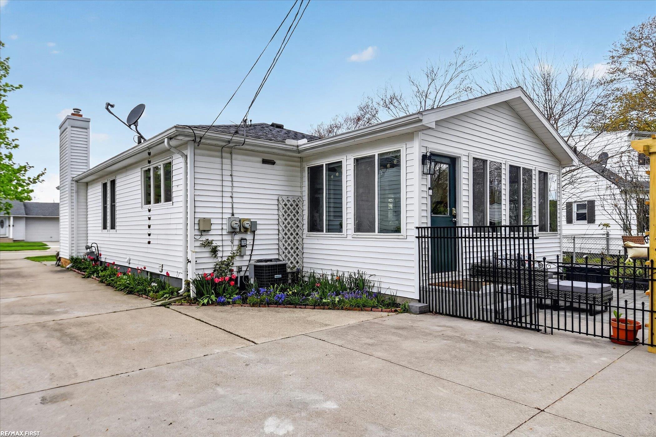 1245 Minnesota Court, Marysville, MI, 48040