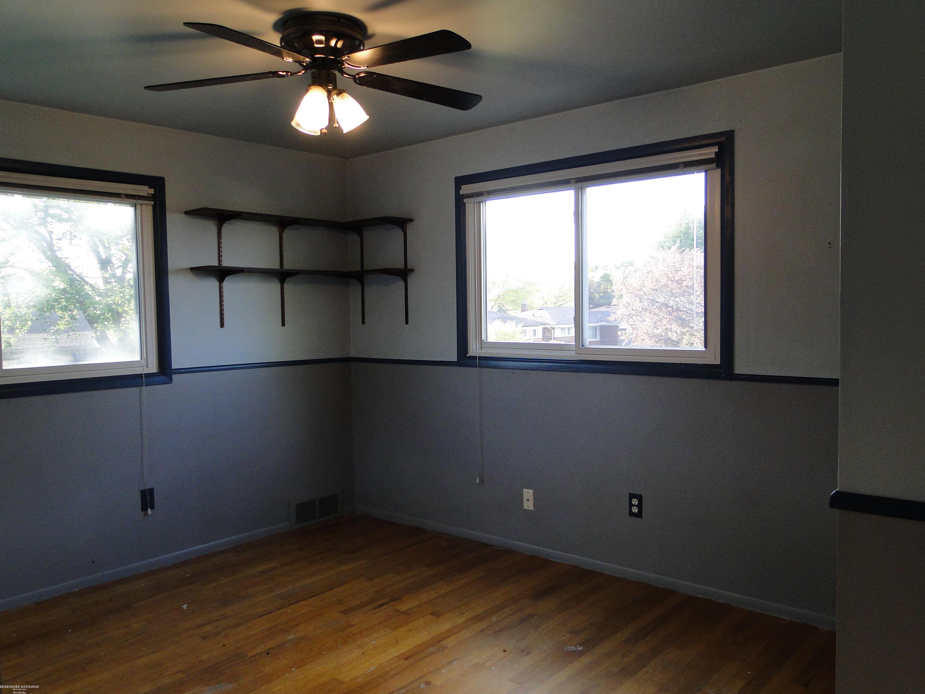30416 Eiffel Avenue, Warren, MI, 48088