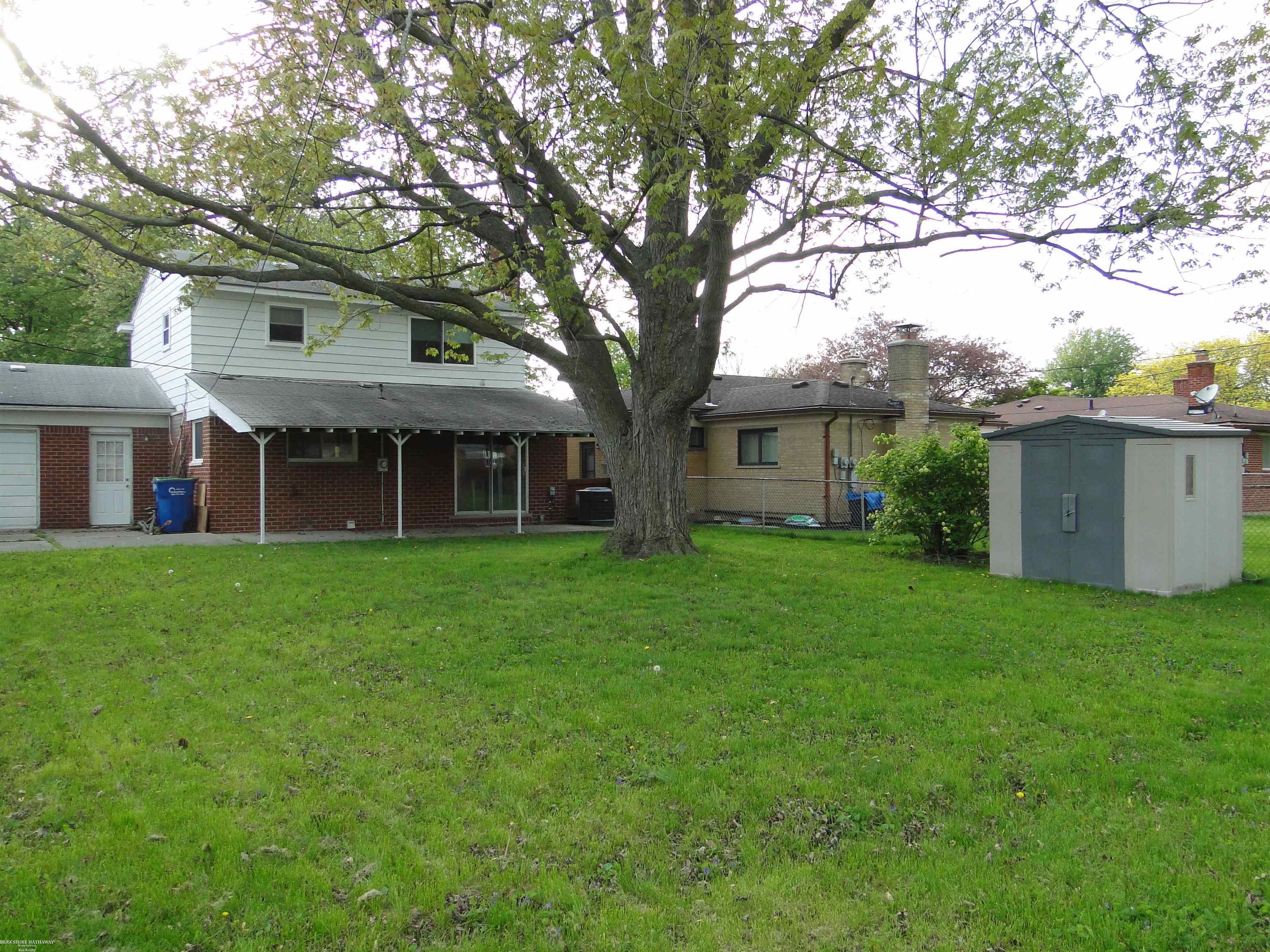 30416 Eiffel Avenue, Warren, MI, 48088