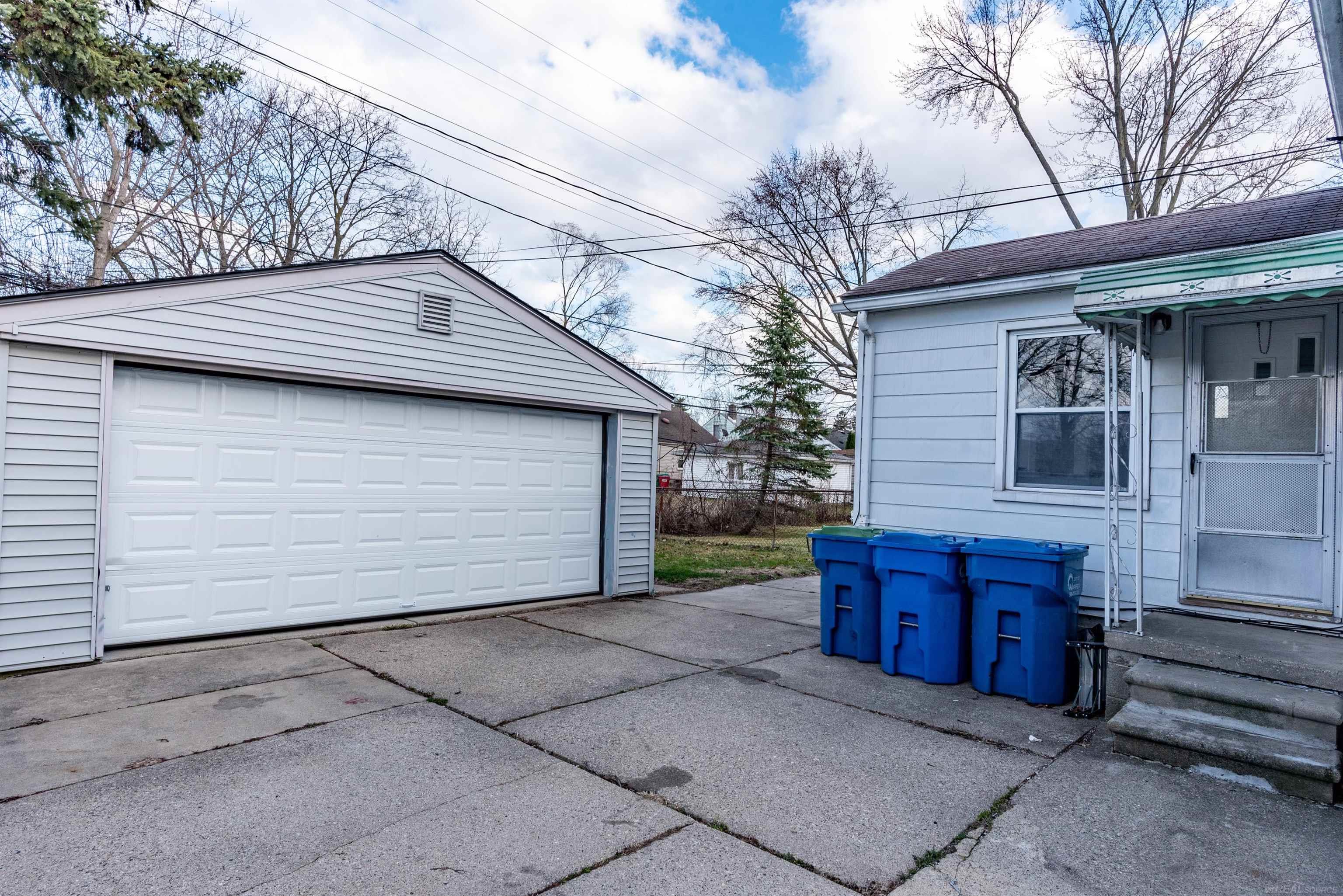 23742 Stewart Avenue, Warren, MI, 48089