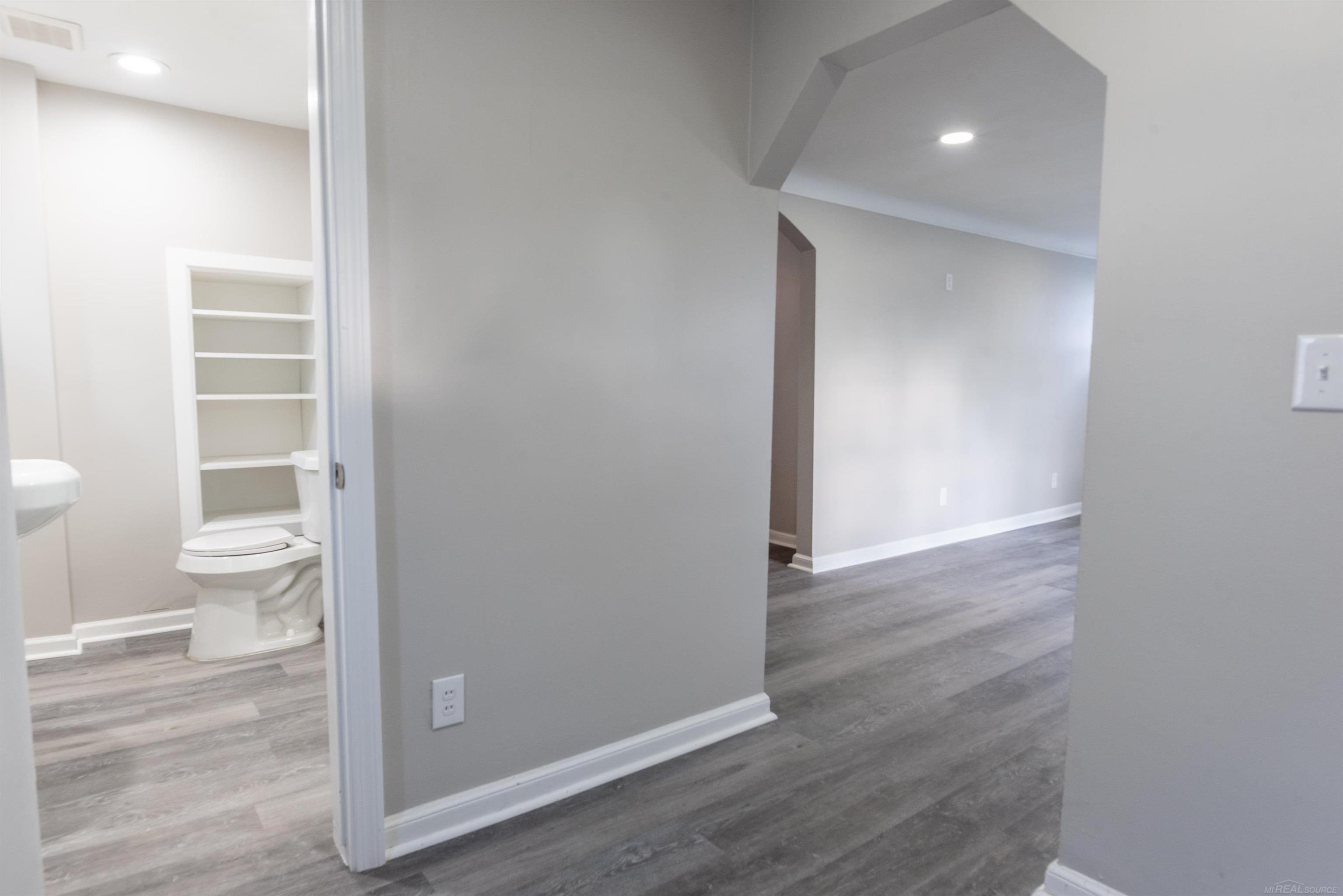 23742 Stewart Avenue, Warren, MI, 48089