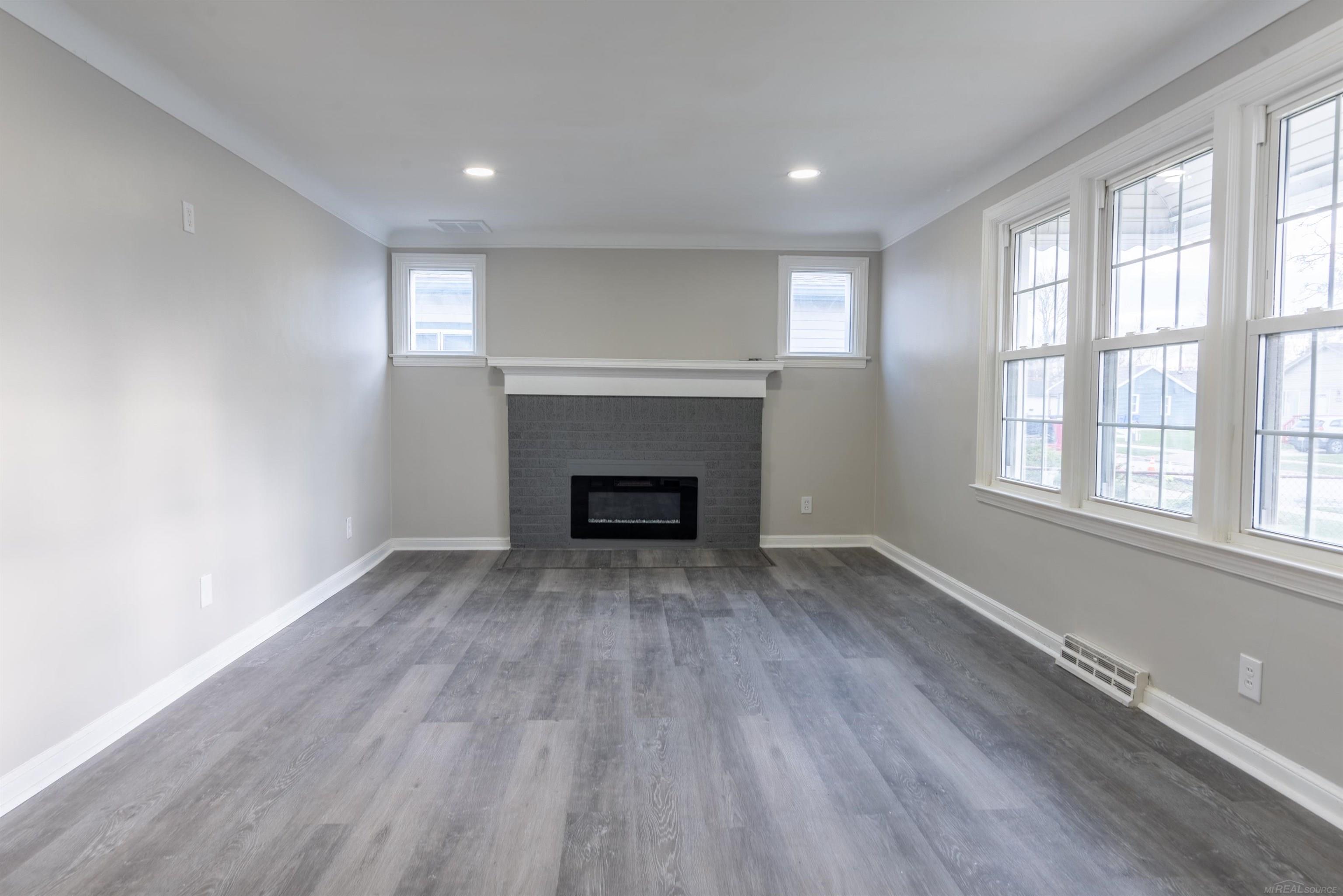 23742 Stewart Avenue, Warren, MI, 48089