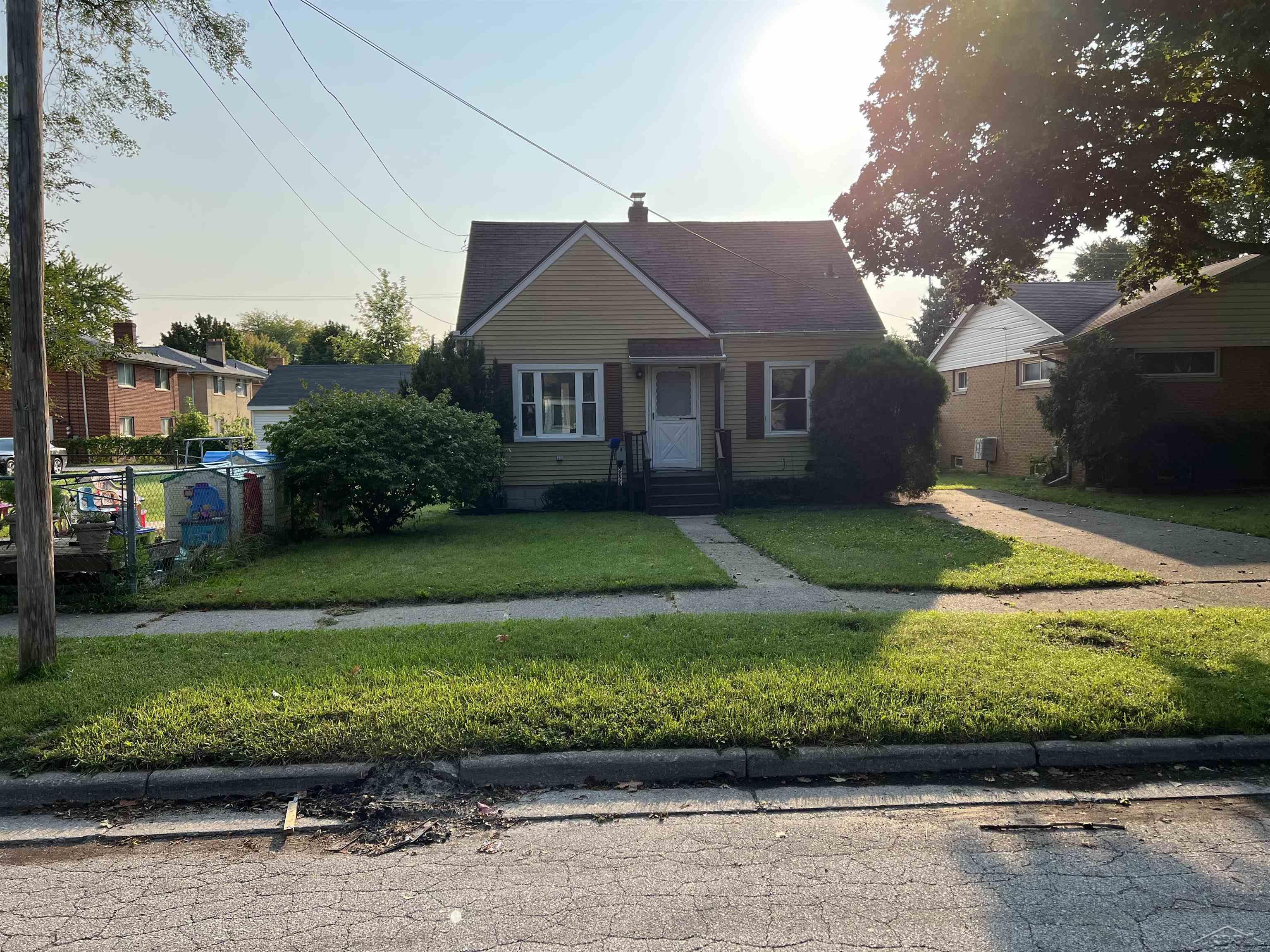 2020 Thorne Street, Saginaw, MI, 48602