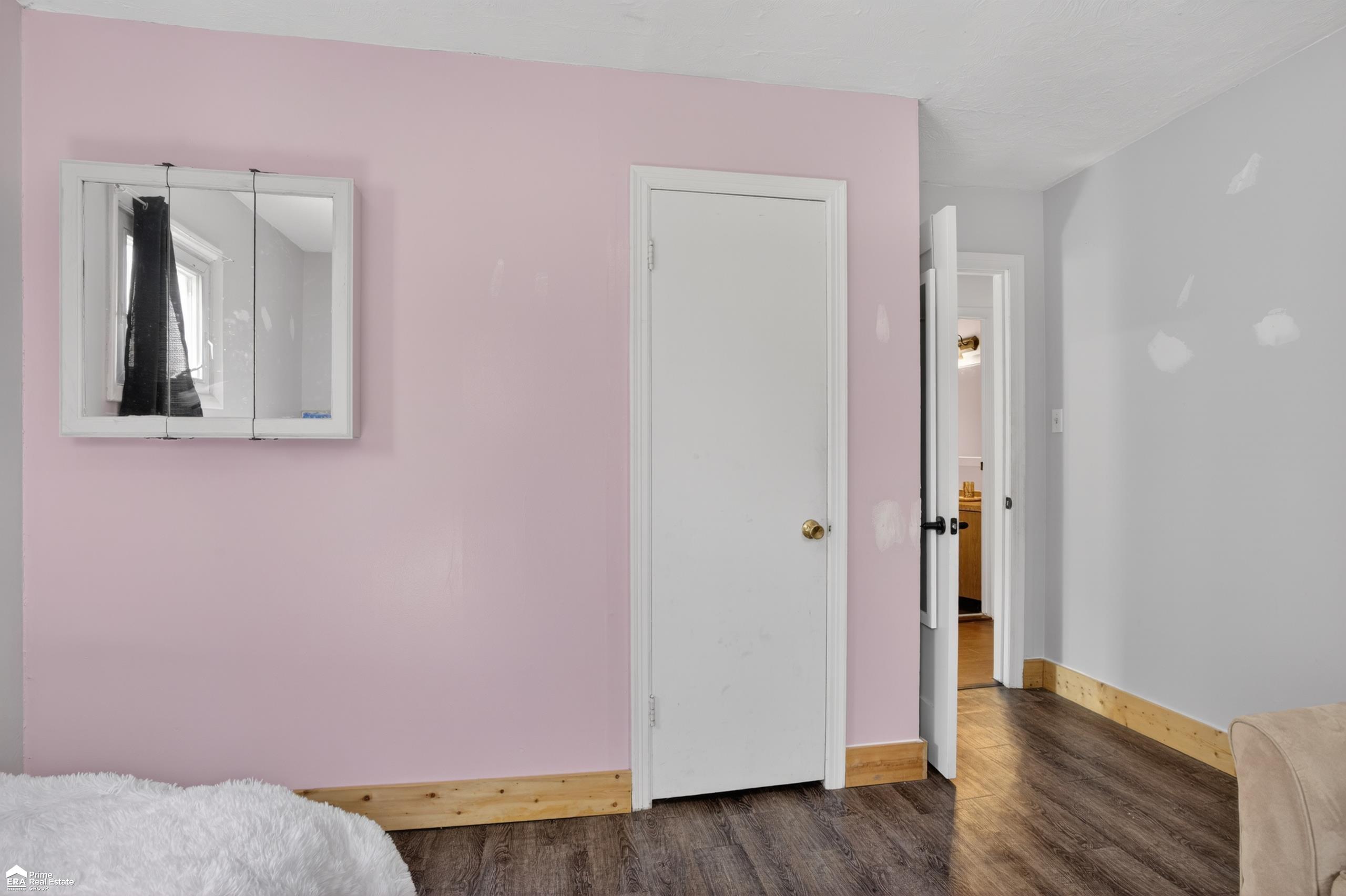 421 W Caroline Street, Fenton, MI, 48430