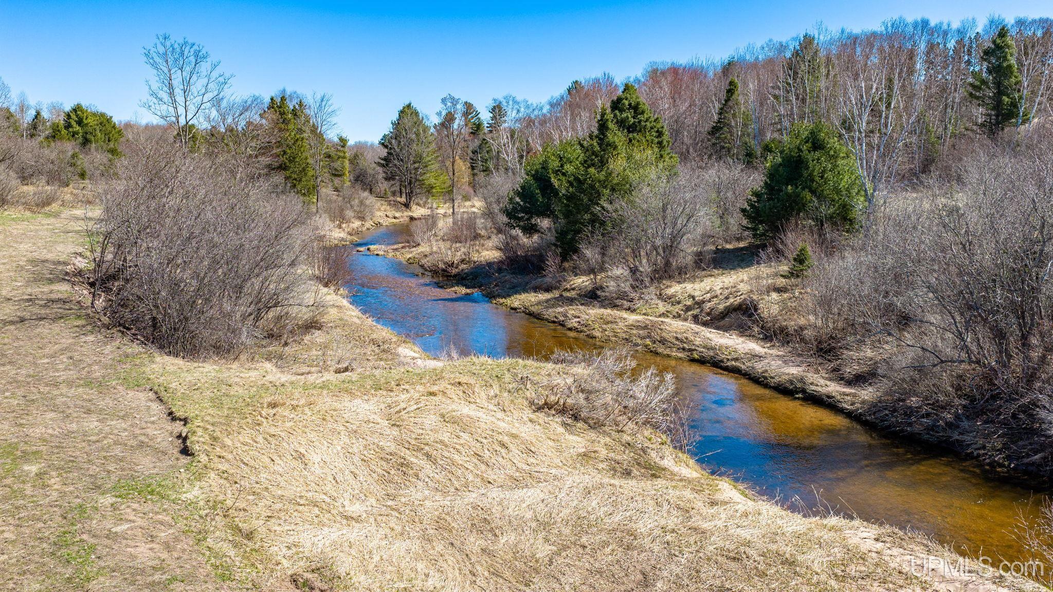 22089 River Trails Road, Houghton, MI, 49931