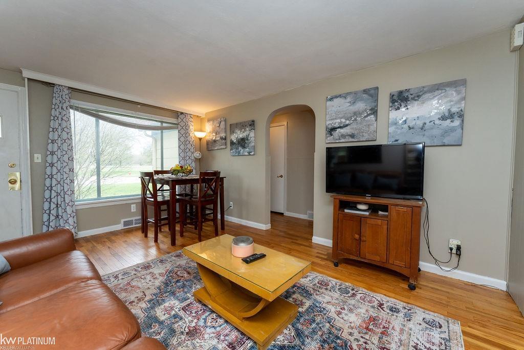 1409 W Pickard Street, Mount Pleasant, MI, 48858-1363