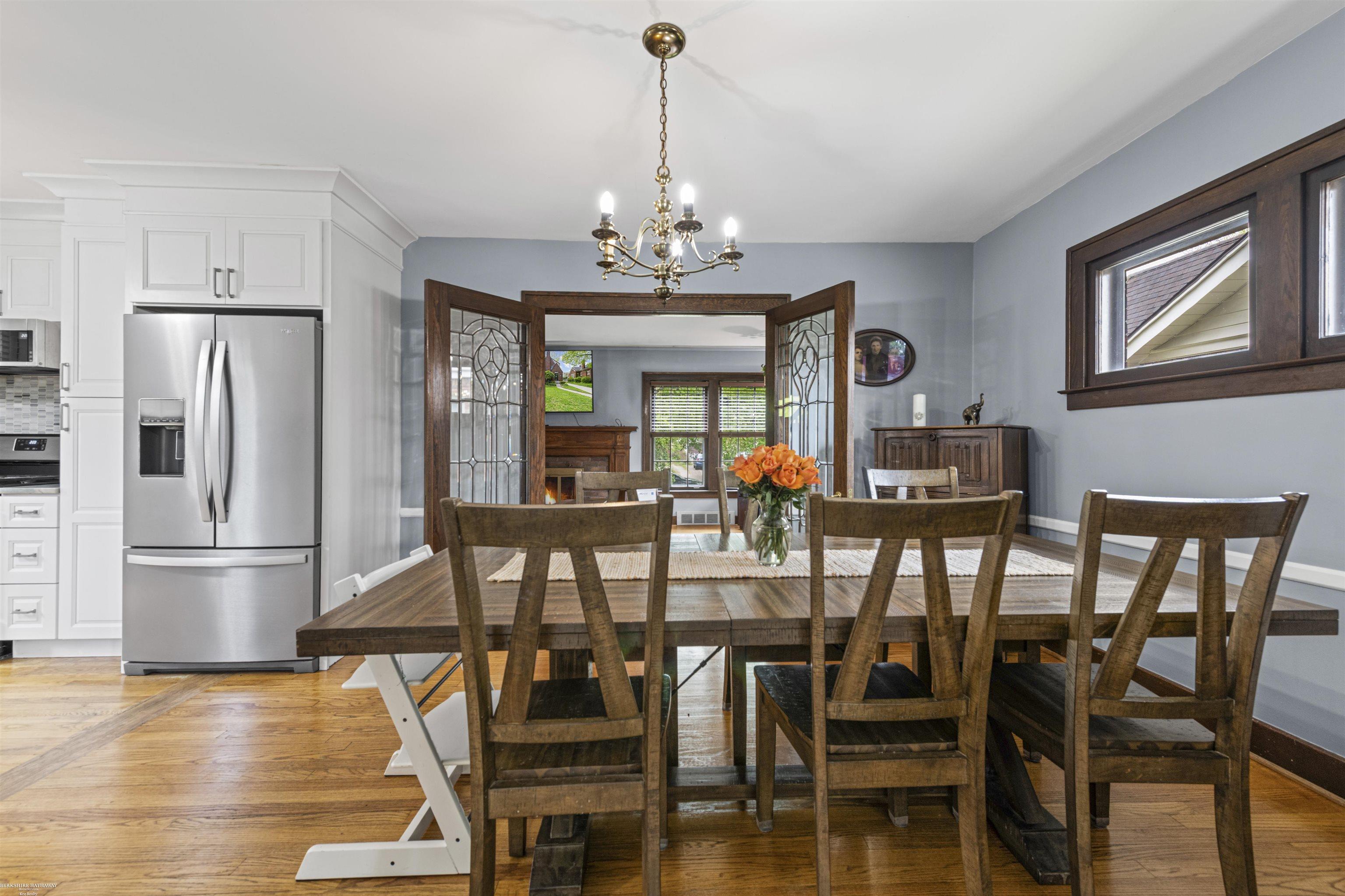 847 University Place, Grosse Pointe, MI, 48230