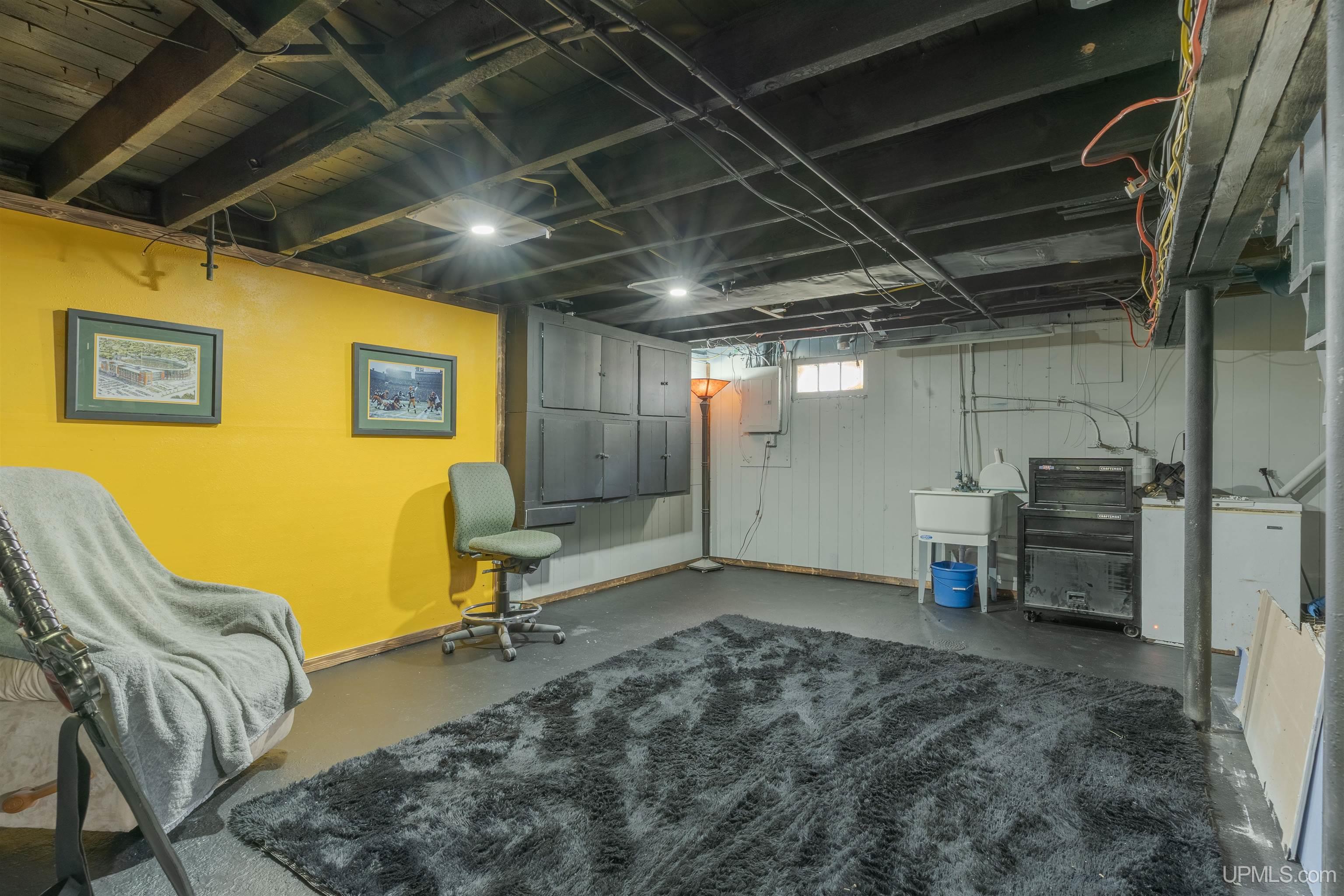 725 W Ice Lake Road, Iron River, MI, 49935