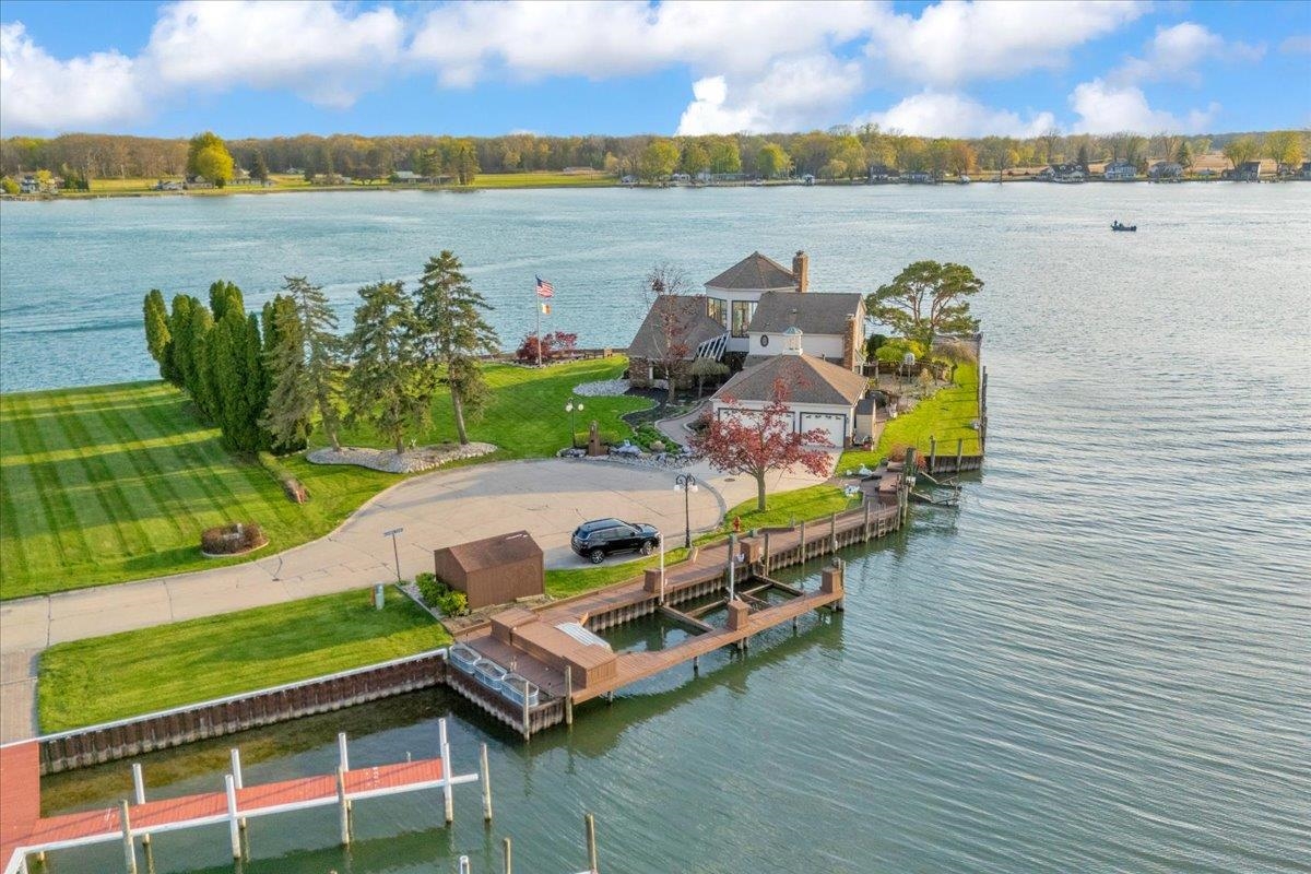 4th image of 523 Lathrop Ave, Algonac, MI 48001 | MLS# 50207103