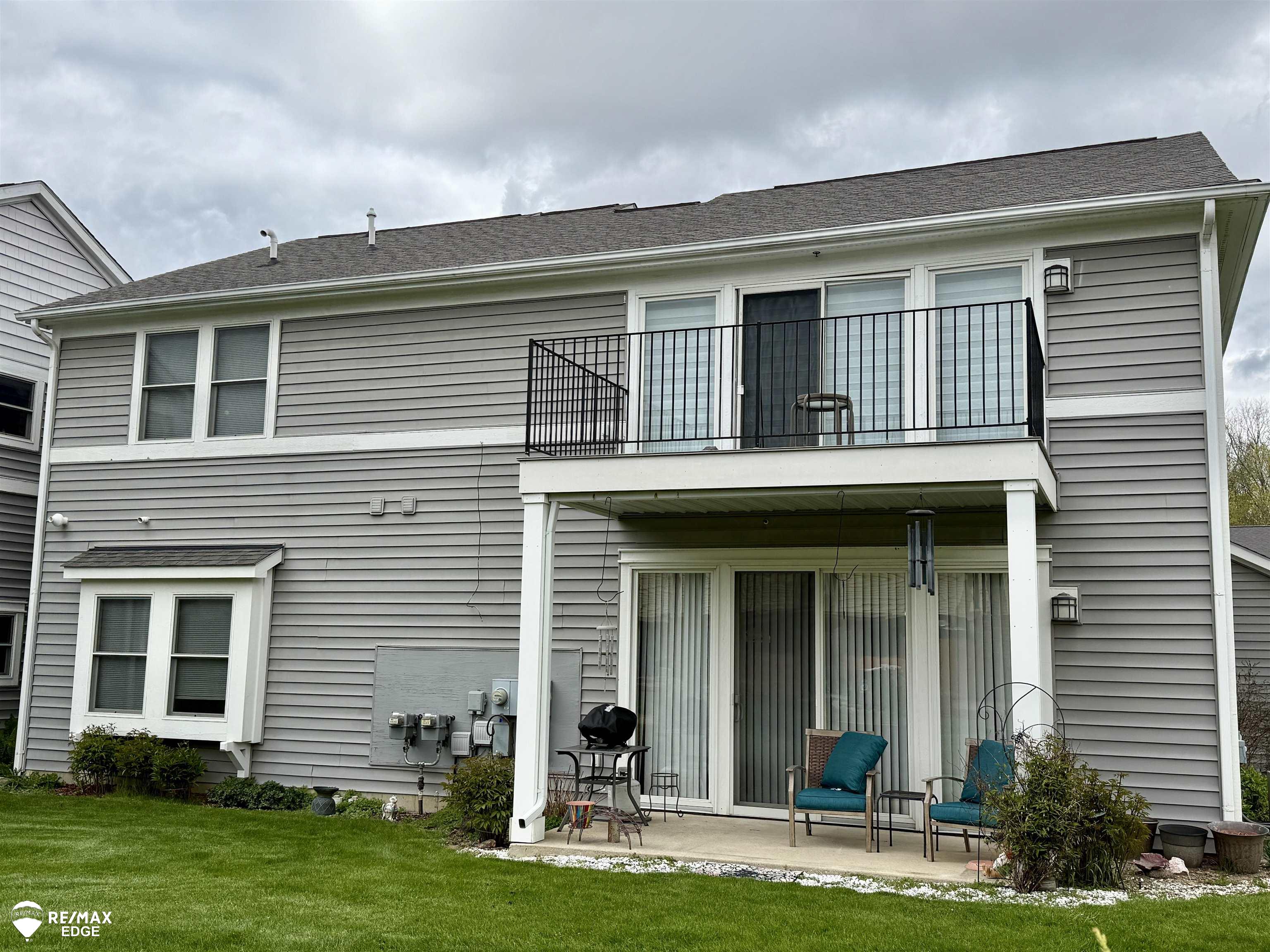 2131 Carriage Hill Circle photo 15