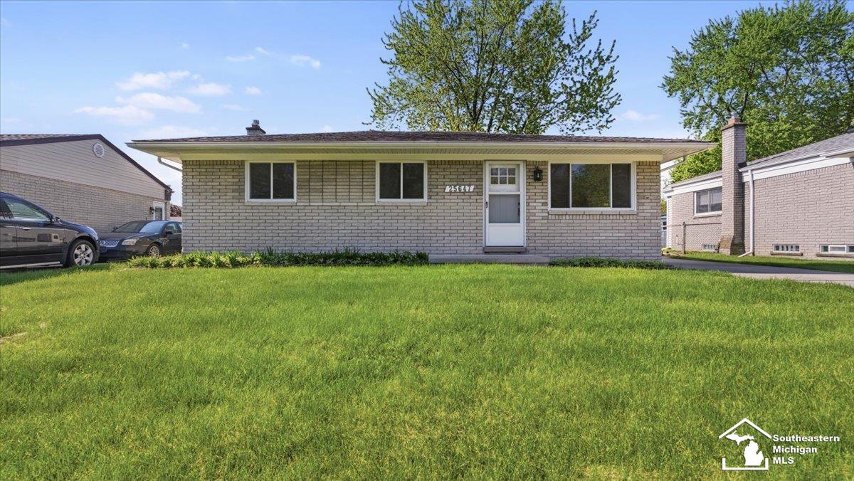 25647 Baker Street, Taylor, MI, 48180