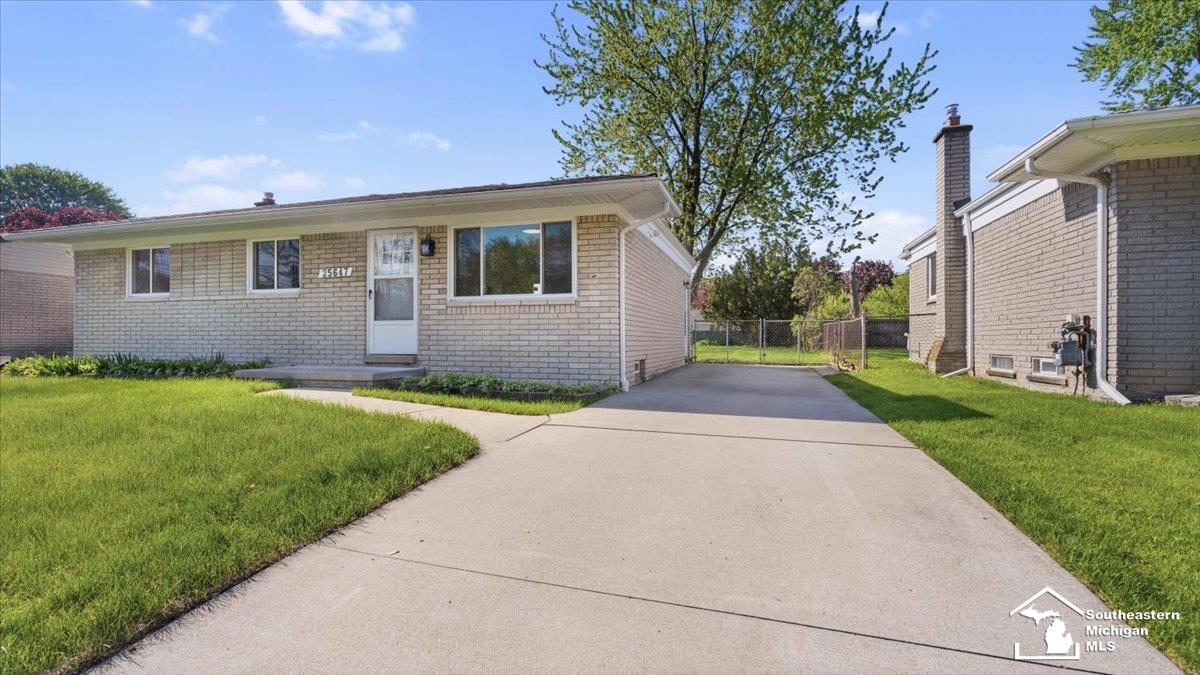 25647 Baker Street, Taylor, MI, 48180