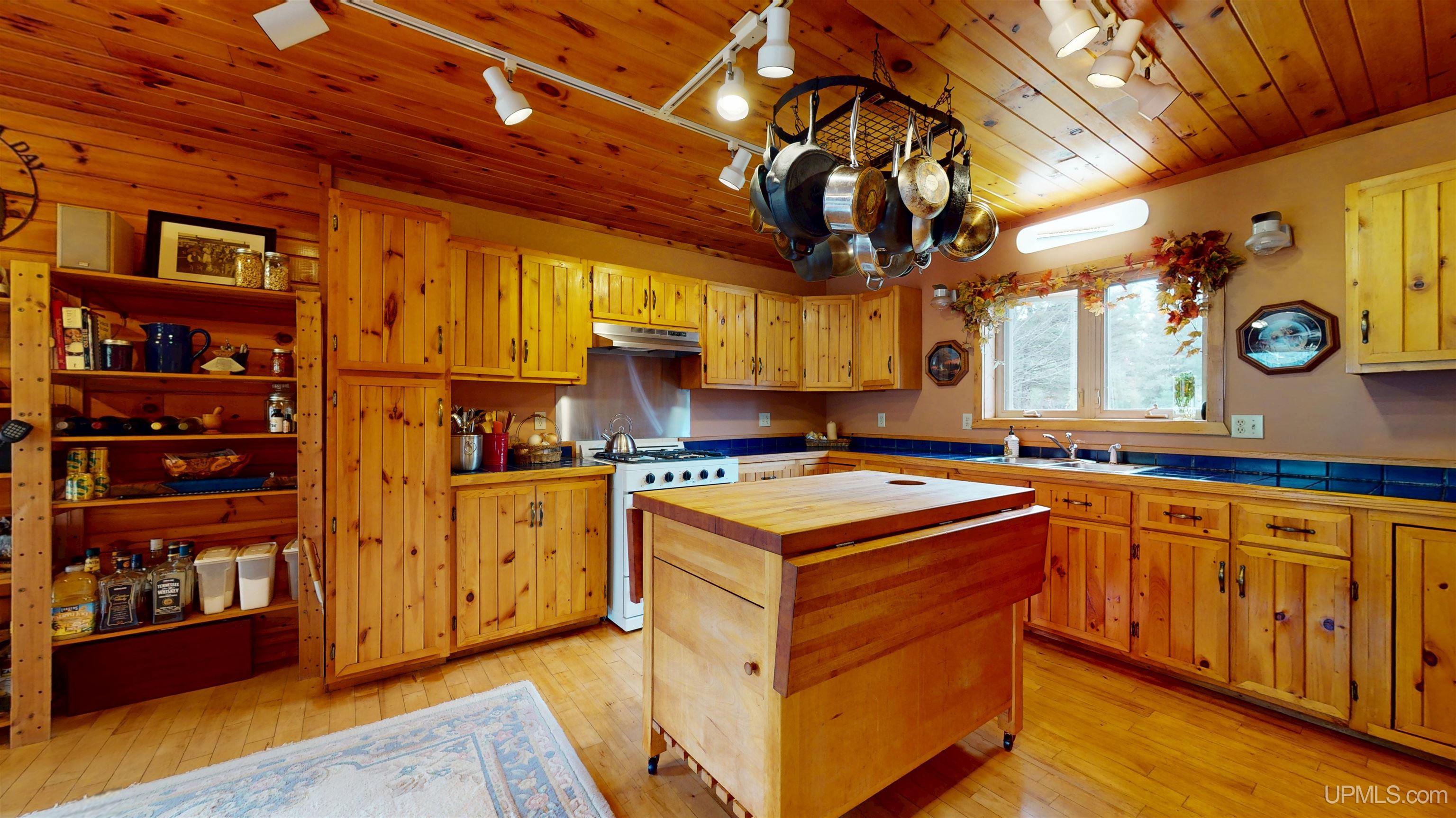 MLS 50207196 Large photo number 4 