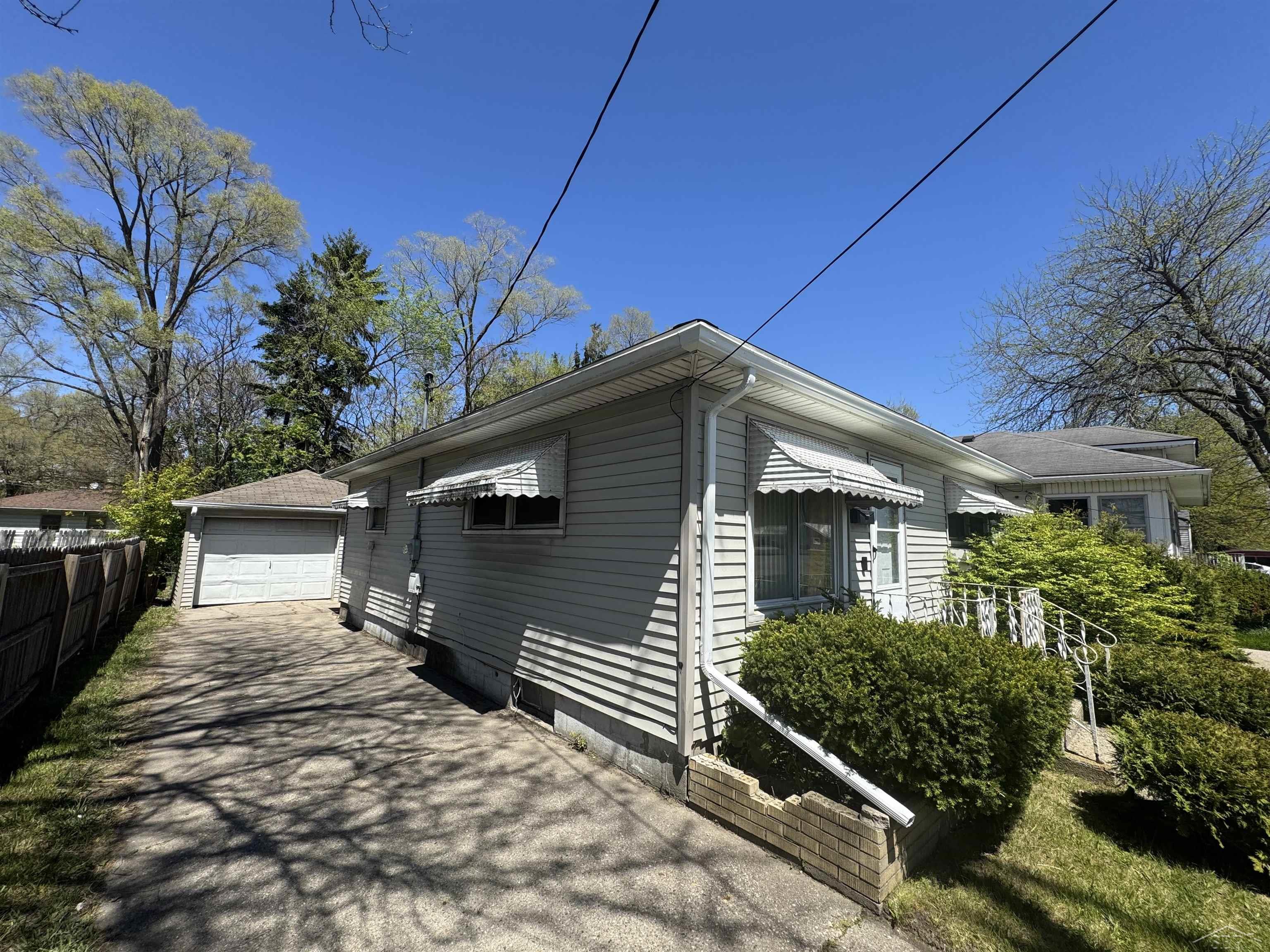 4015 Hess Avenue, Saginaw, MI, 48601