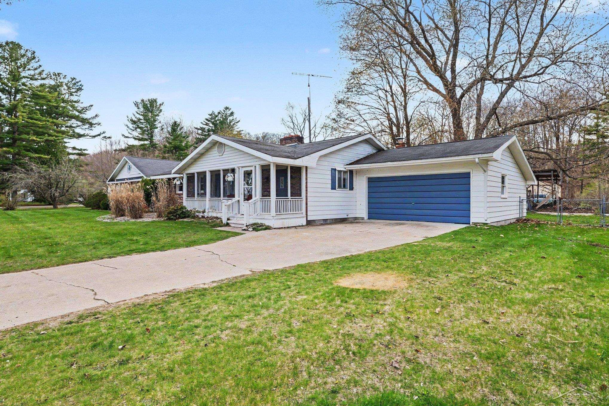 1596 Douglas Drive, Tawas City, MI, 48763