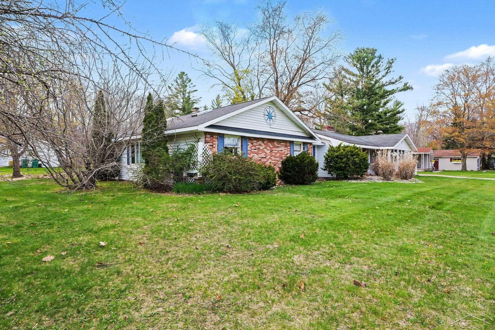 1596 Douglas Drive, Tawas City, MI, 48763