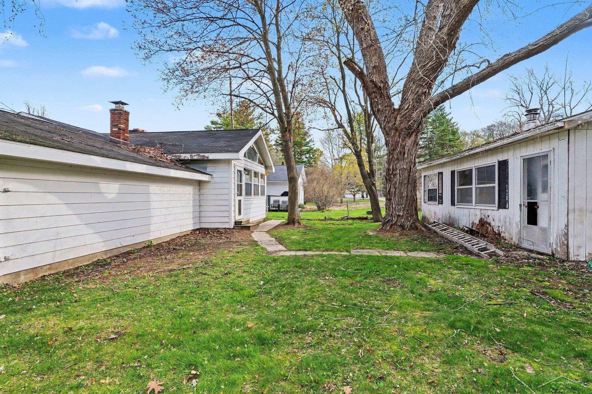 1596 Douglas Drive, Tawas City, MI, 48763