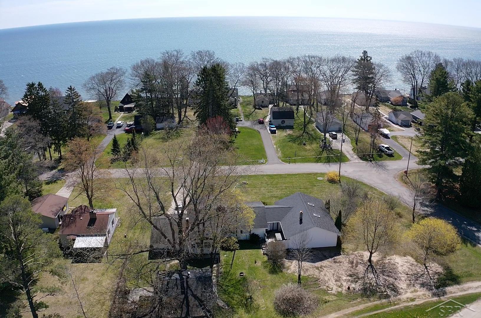 1596 Douglas Drive, Tawas City, MI, 48763