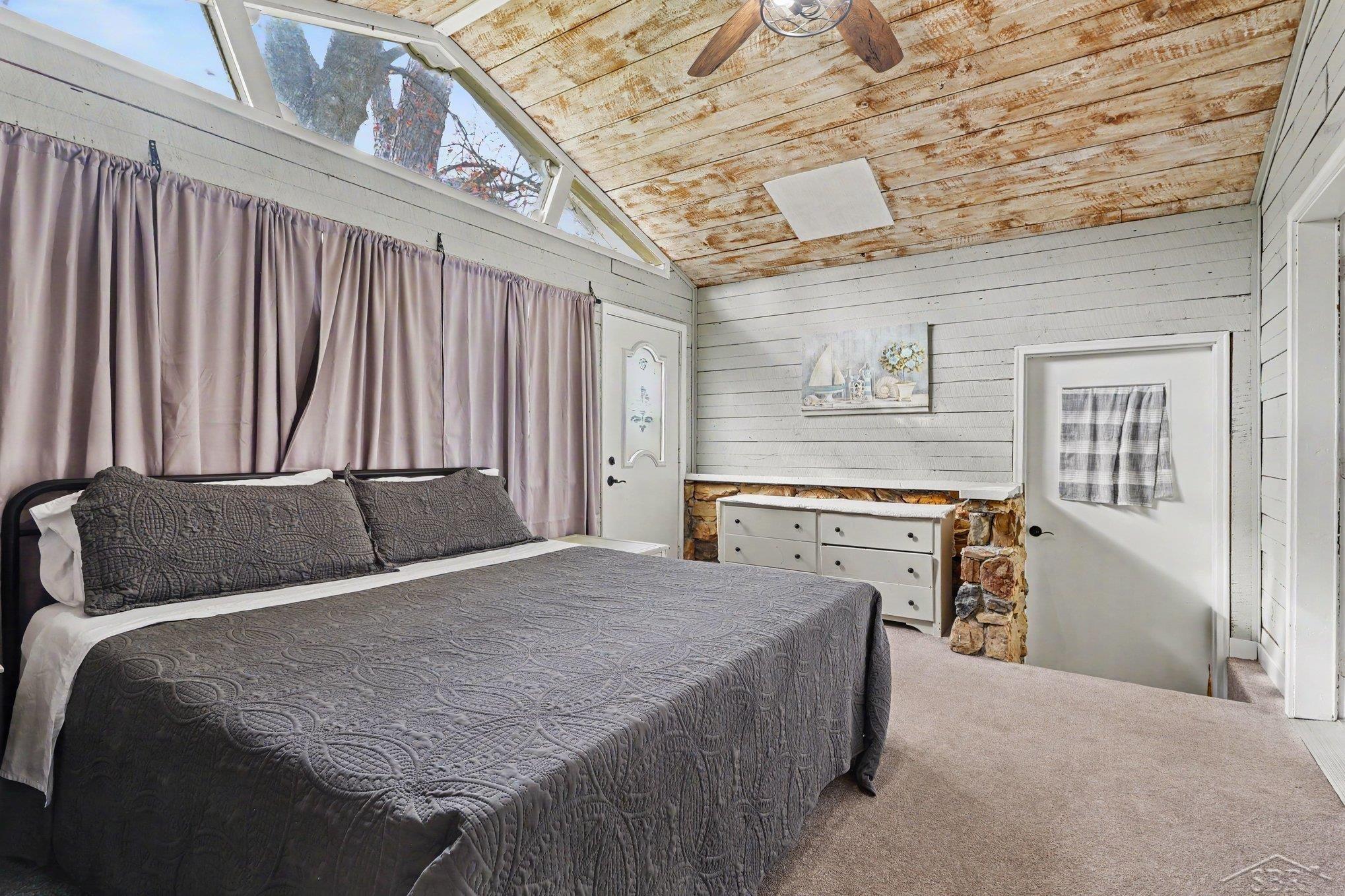 1596 Douglas Drive, Tawas City, MI, 48763
