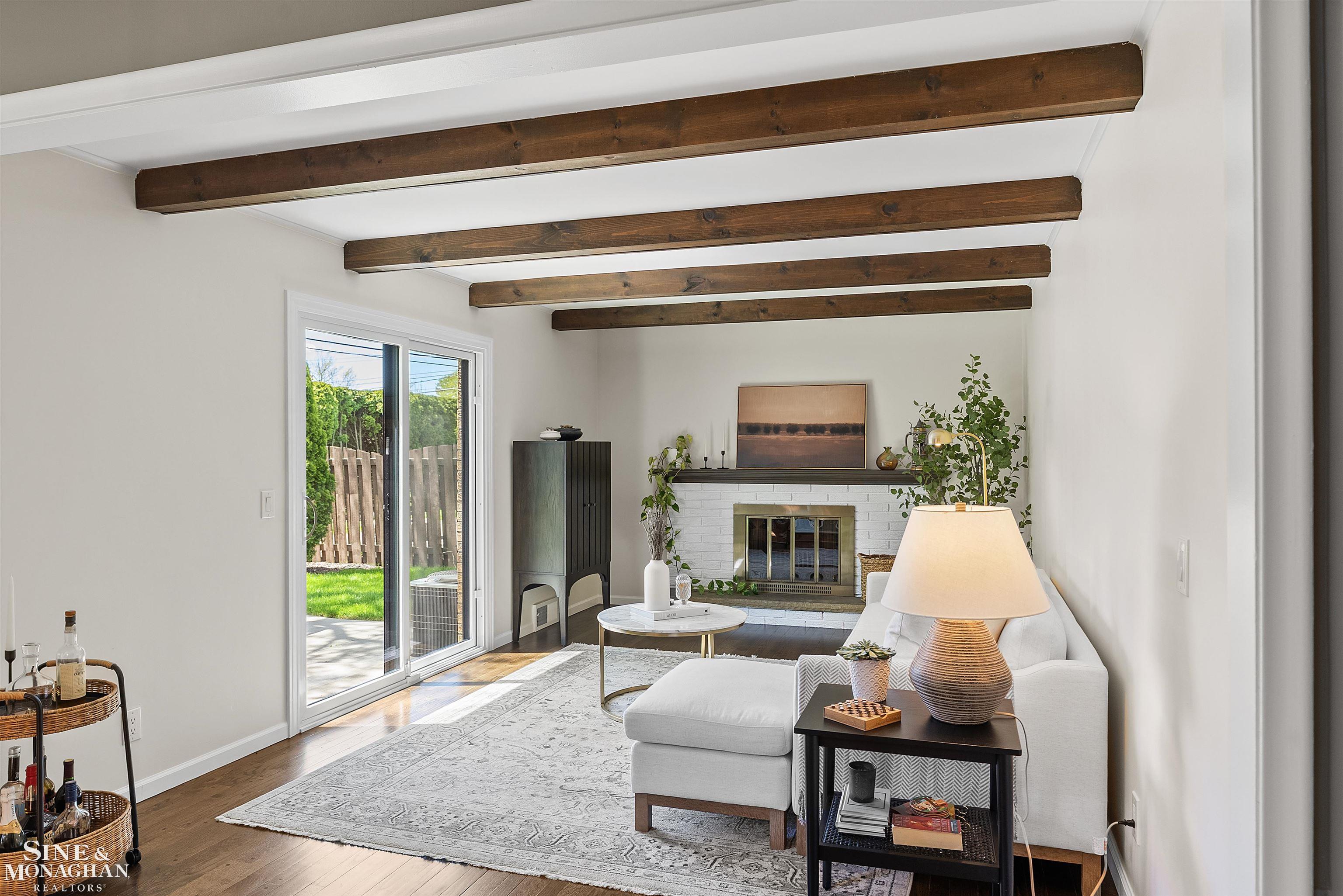 641 Blairmoor Court, Grosse Pointe Woods, MI, 48236